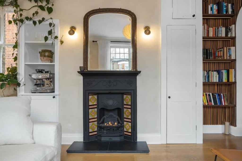 Apartment Upscale 2 Bedroom Clapham Common *