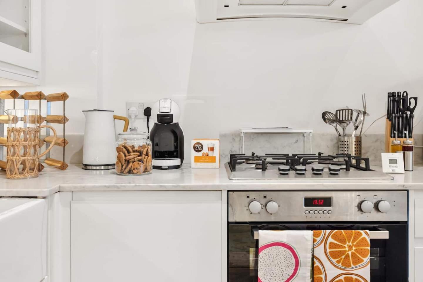 Apartment 3 Bedroom 2 Bathroom Victorian Flat In Kensington London