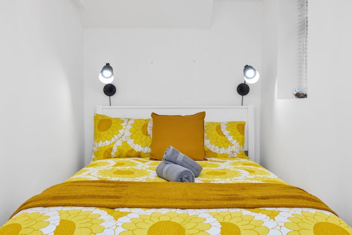 3 Bedroom 2 Bathroom Victorian Flat In Kensington Apartment London
