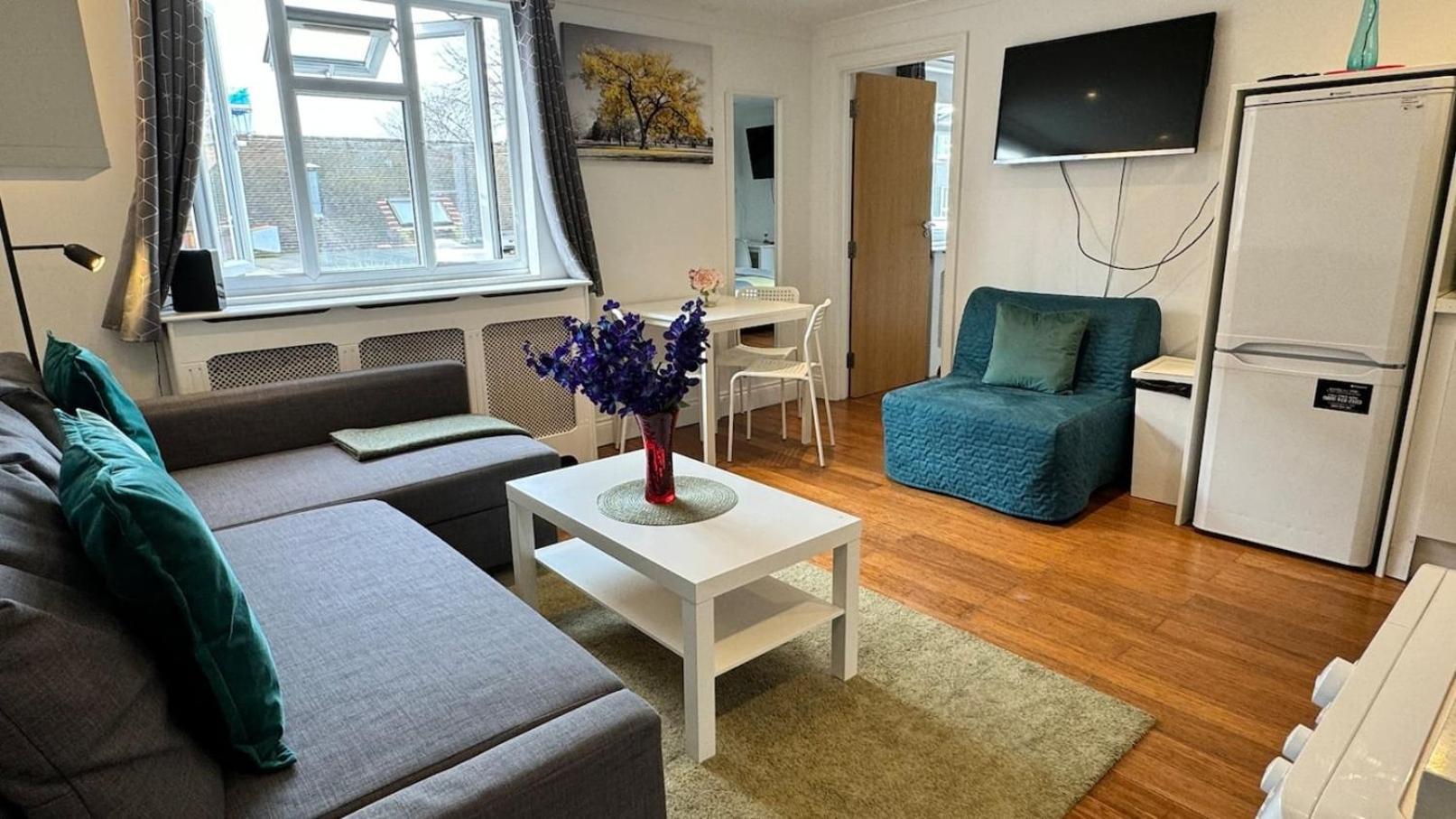 Apartment 1 Bedroom Comfortable Flat In Kensington London