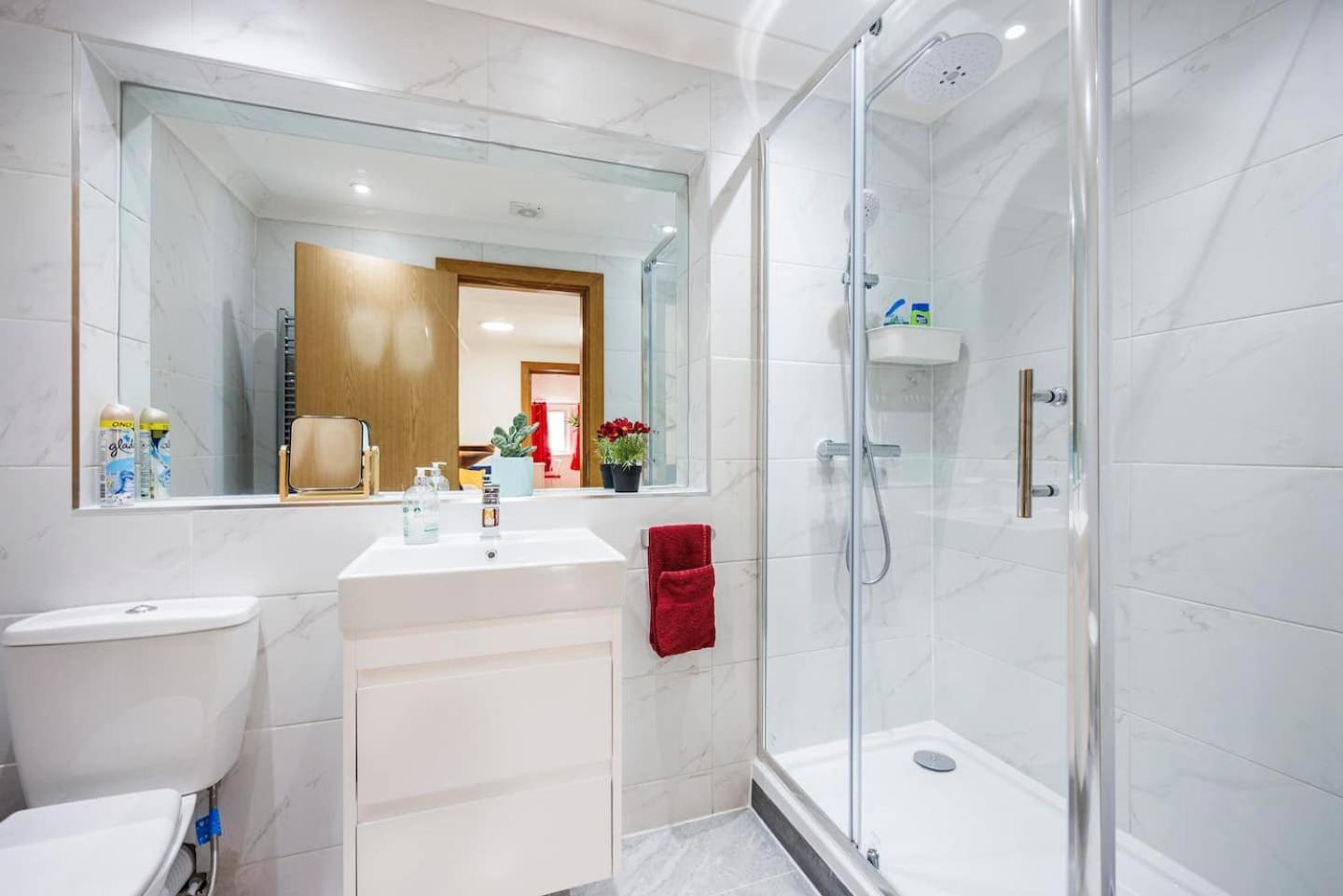2 Bedroom Charming & Magnificent Flat Appartement Londen