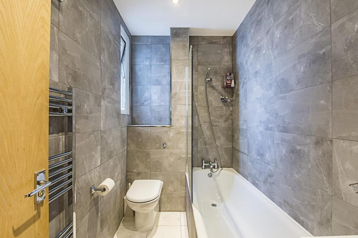 Private Homely Bedroom In Kensington R1 Lejlighed