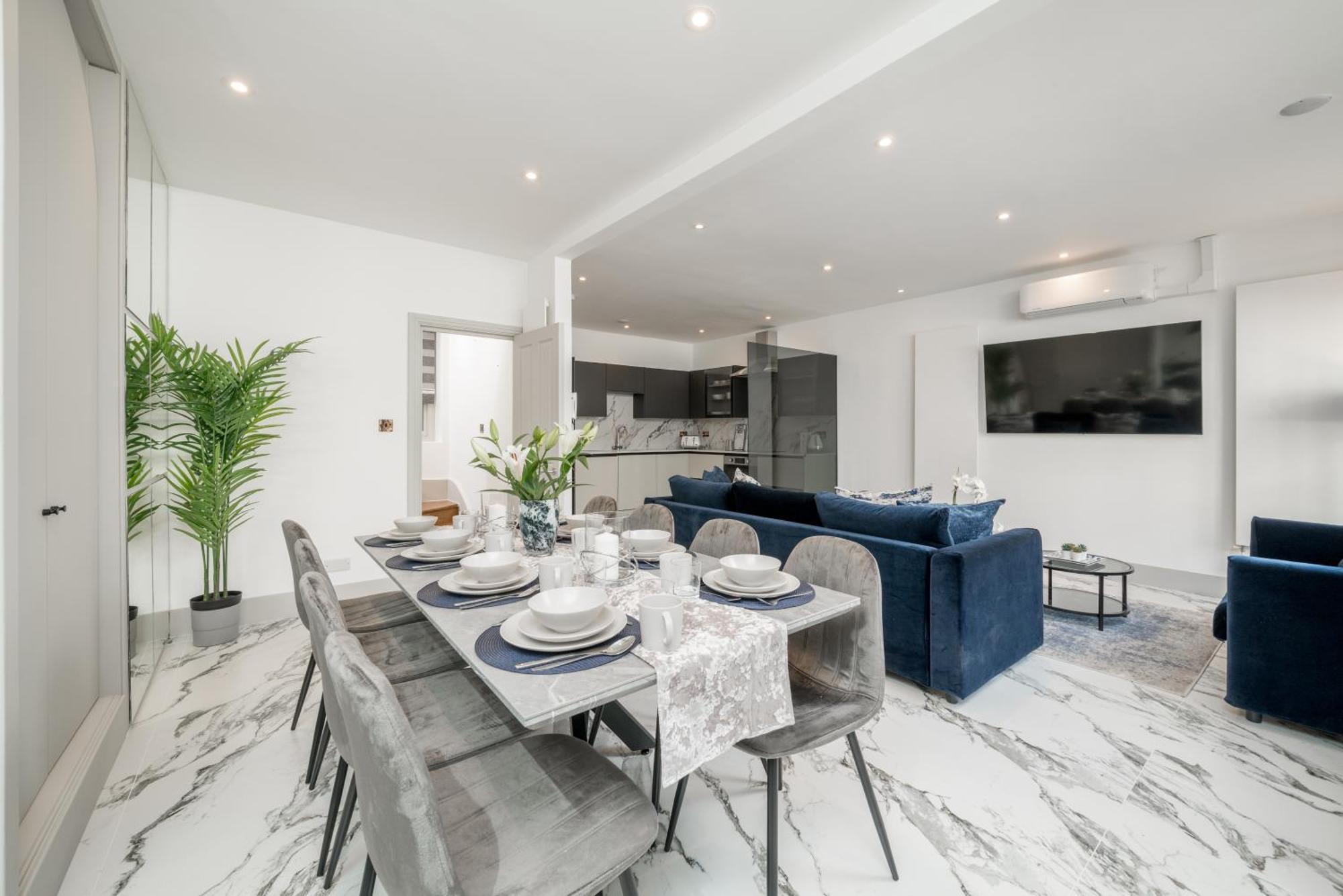 Luxury Eaton Mews House In * Londra