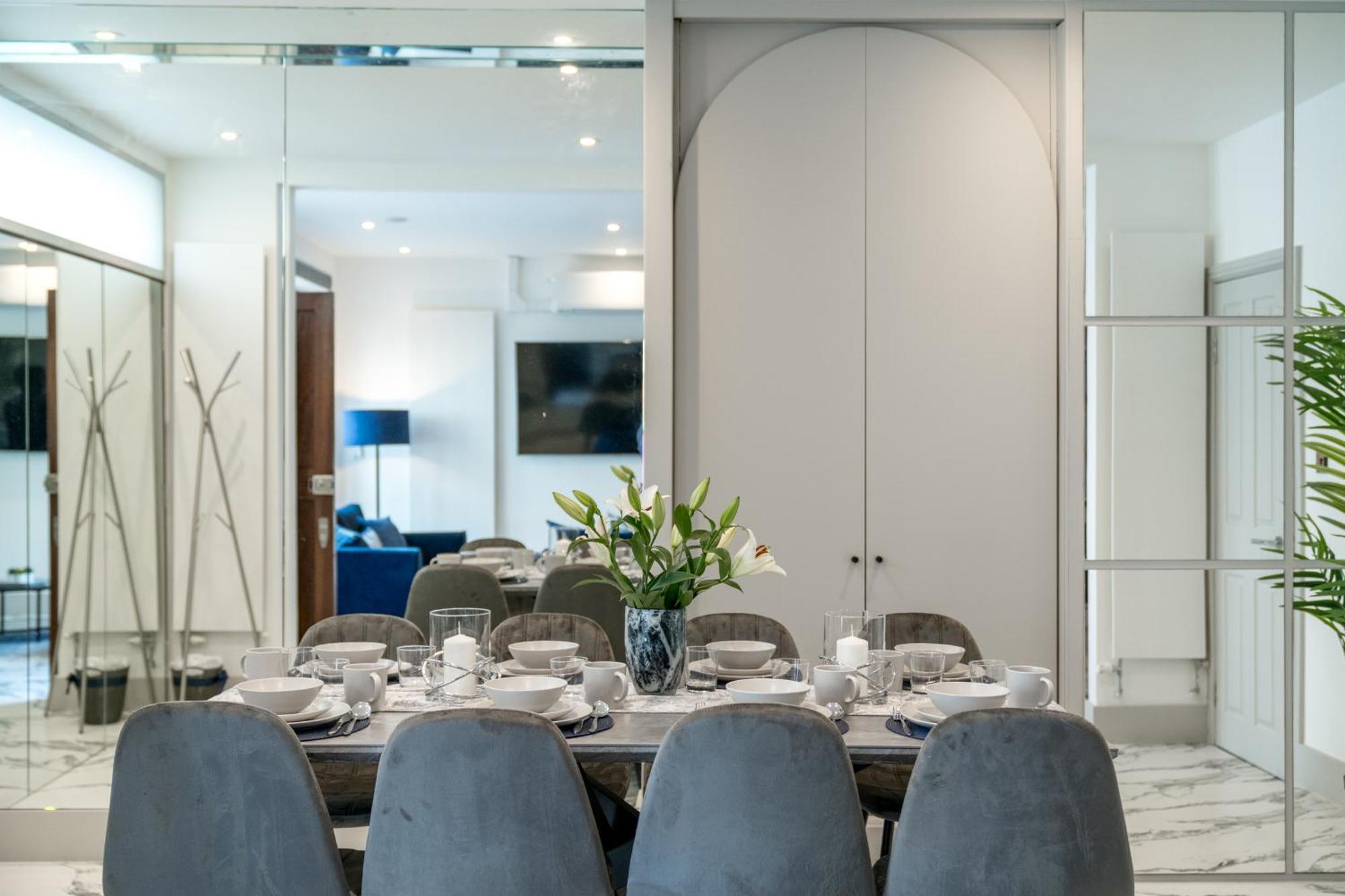 Luxury Eaton Mews House In * Londra