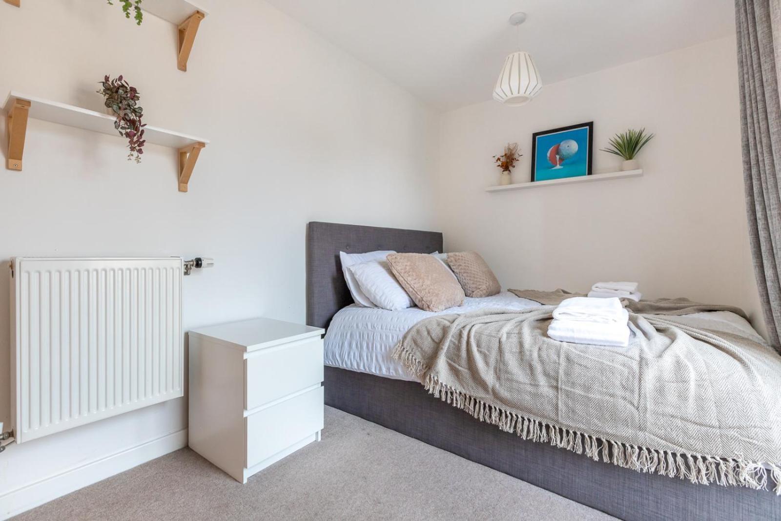 Apartment Modern 2bd Flat Near Victoria *