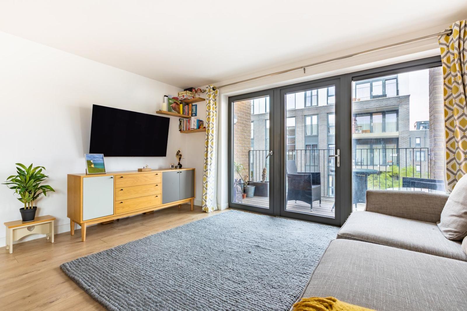 Modern 2bd Flat Near Victoria Apartment
