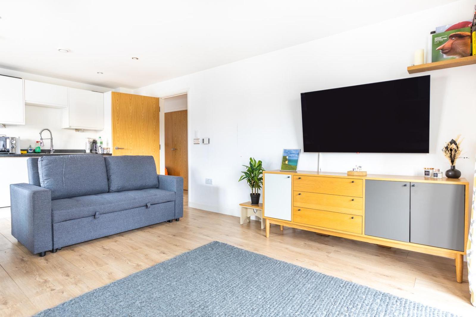 Modern 2bd Flat Near Victoria Apartment *