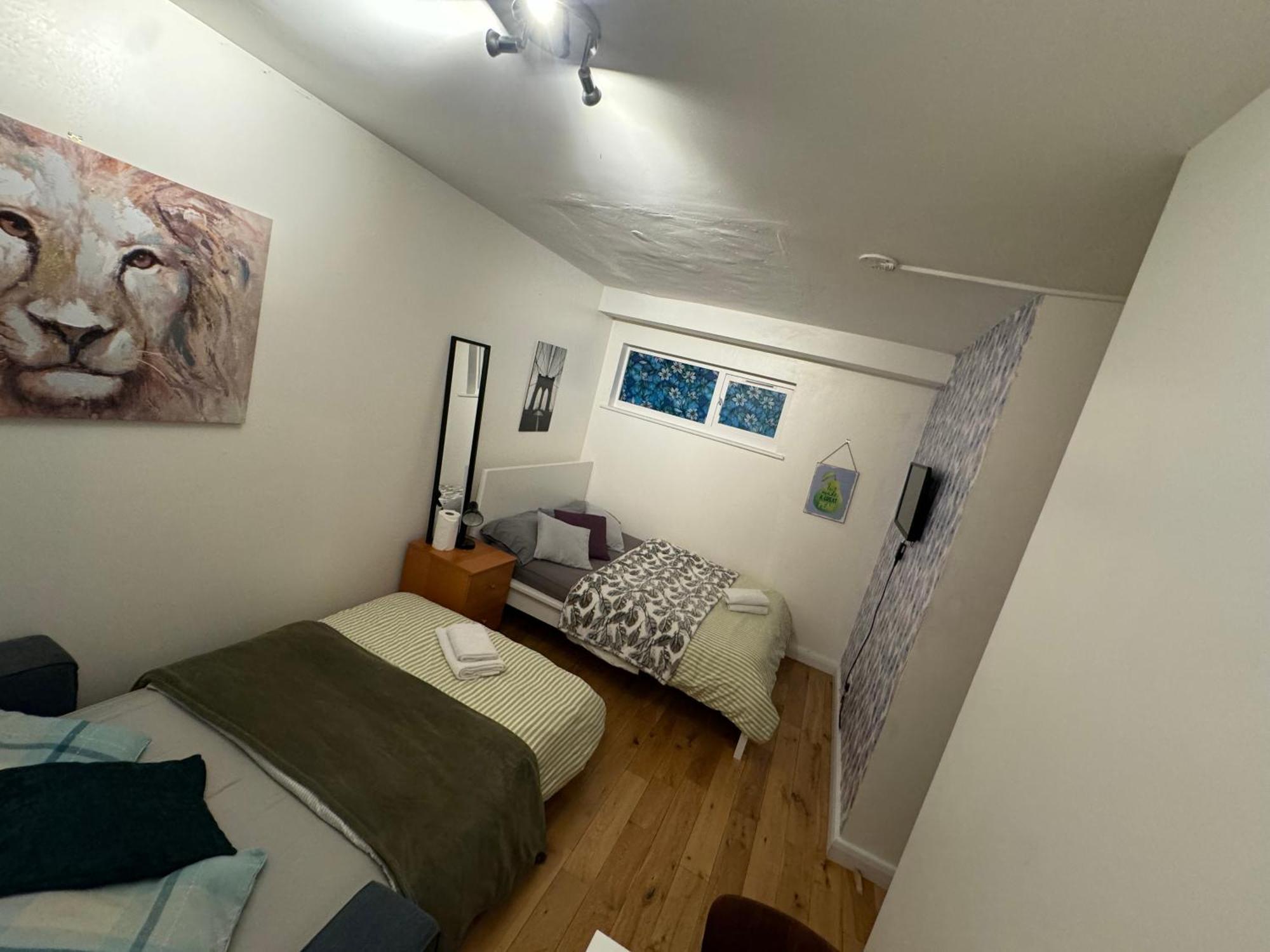 Cozy Rooms Near Central London Gasthof *