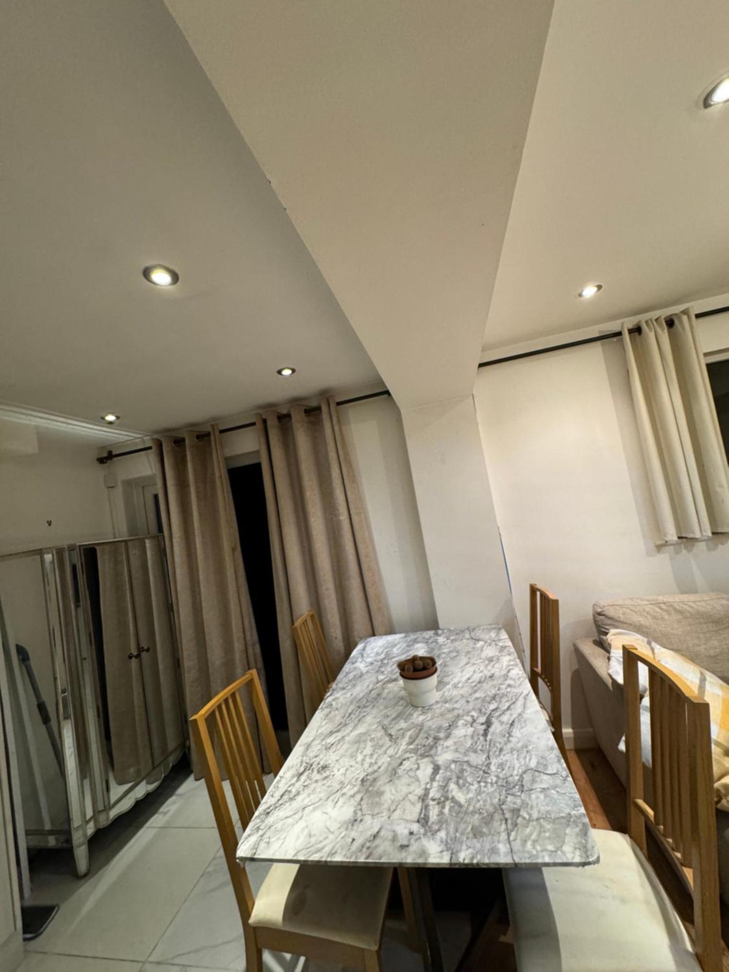 Cozy Rooms Near Central London Gasthof *