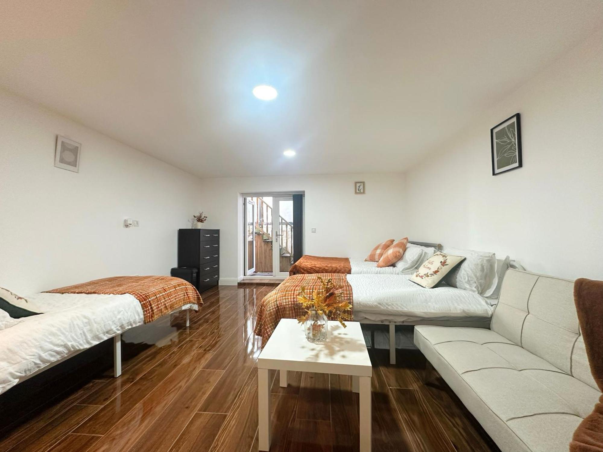 Juniper Alexandra Palace Serviced Apartments, By Edens Appartement *