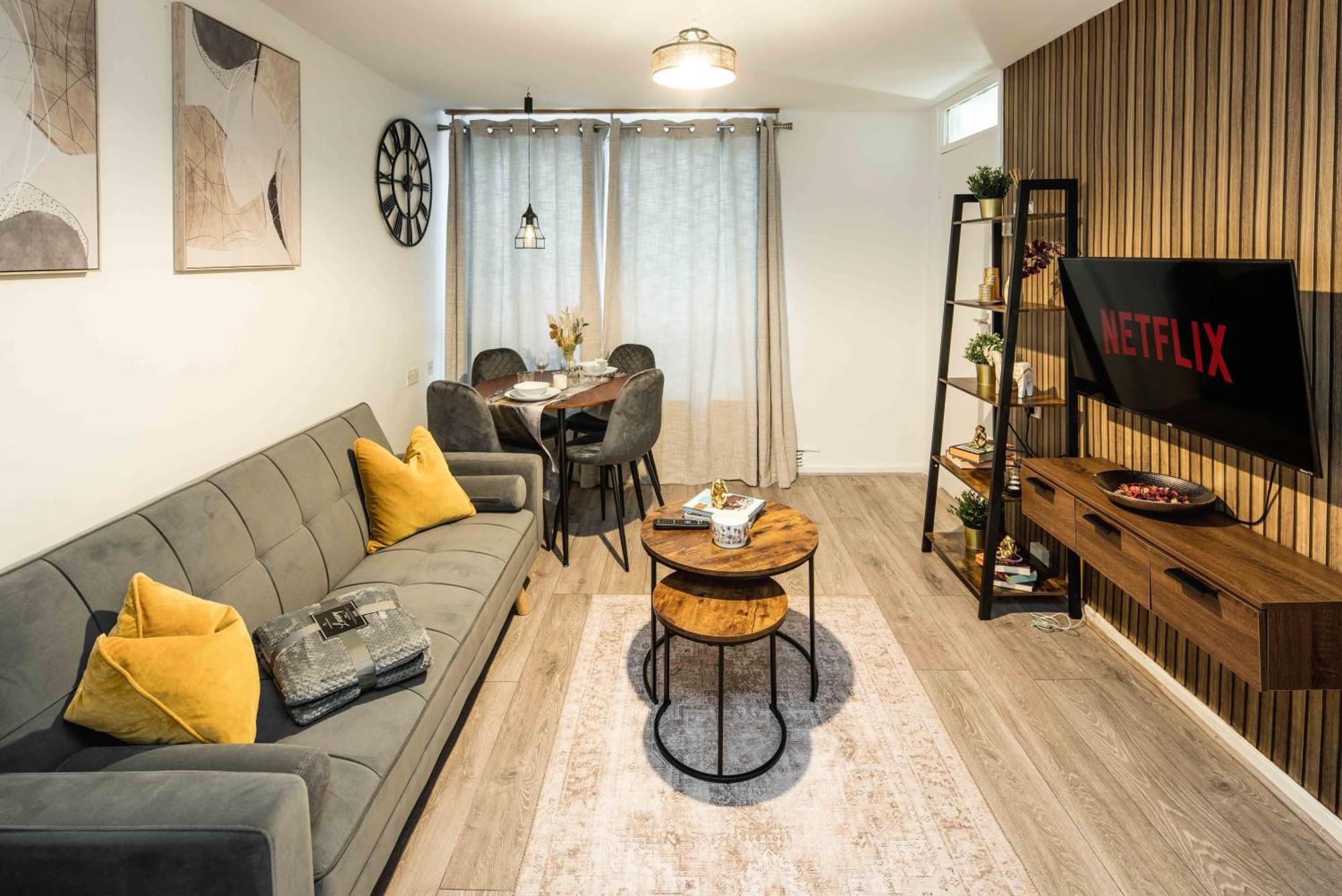 Family-friendly 1-bedroom In Lägenhet