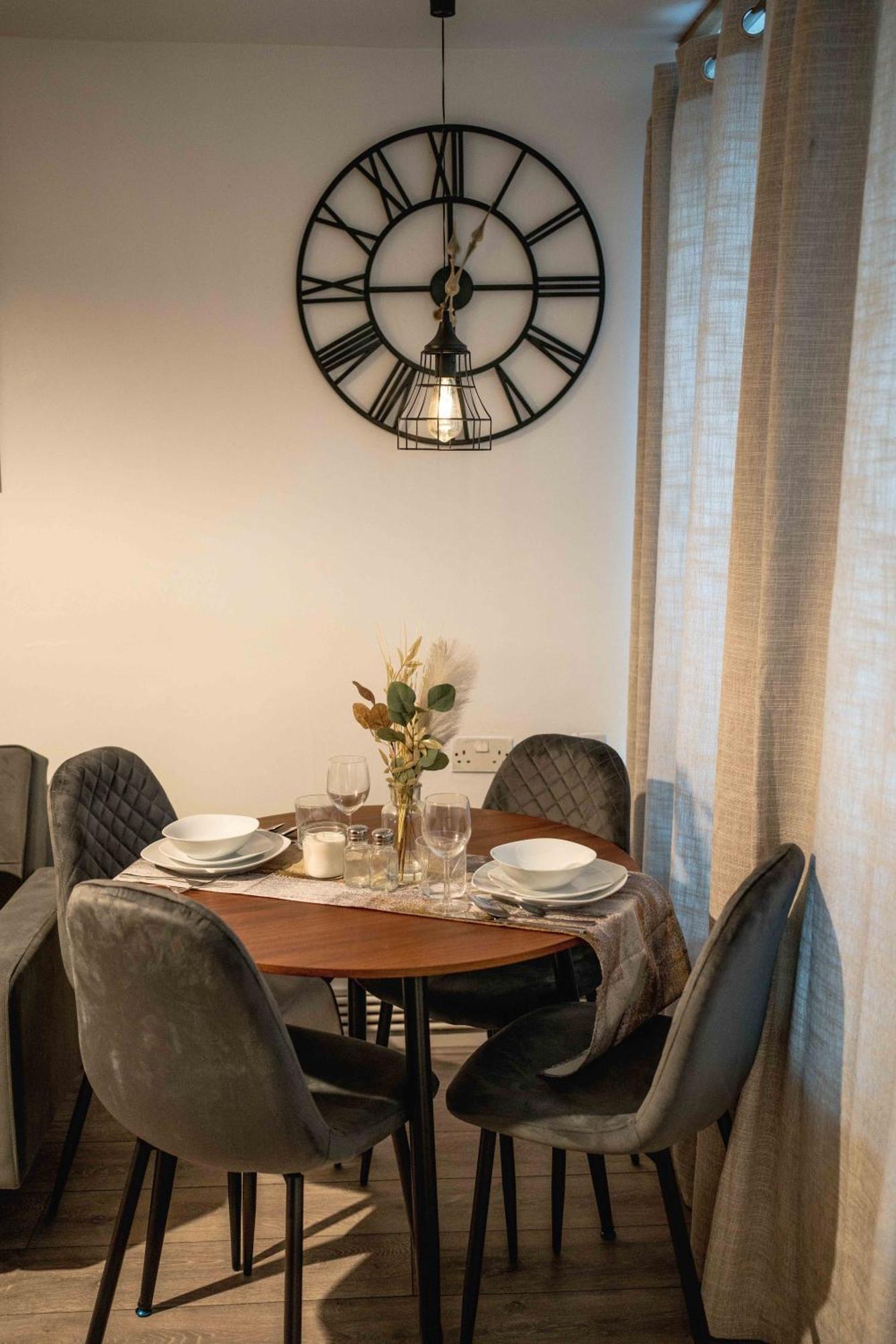 Family-friendly 1-bedroom In Lägenhet