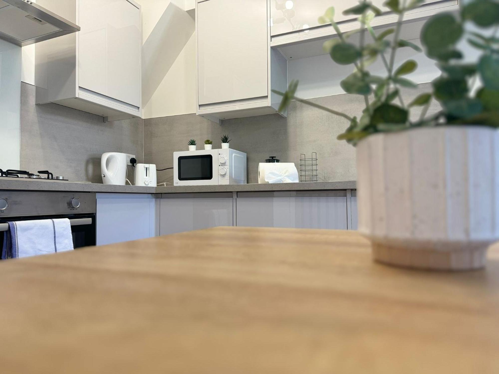 Apartment Lovely 1 Bedroom In Heart Of East *