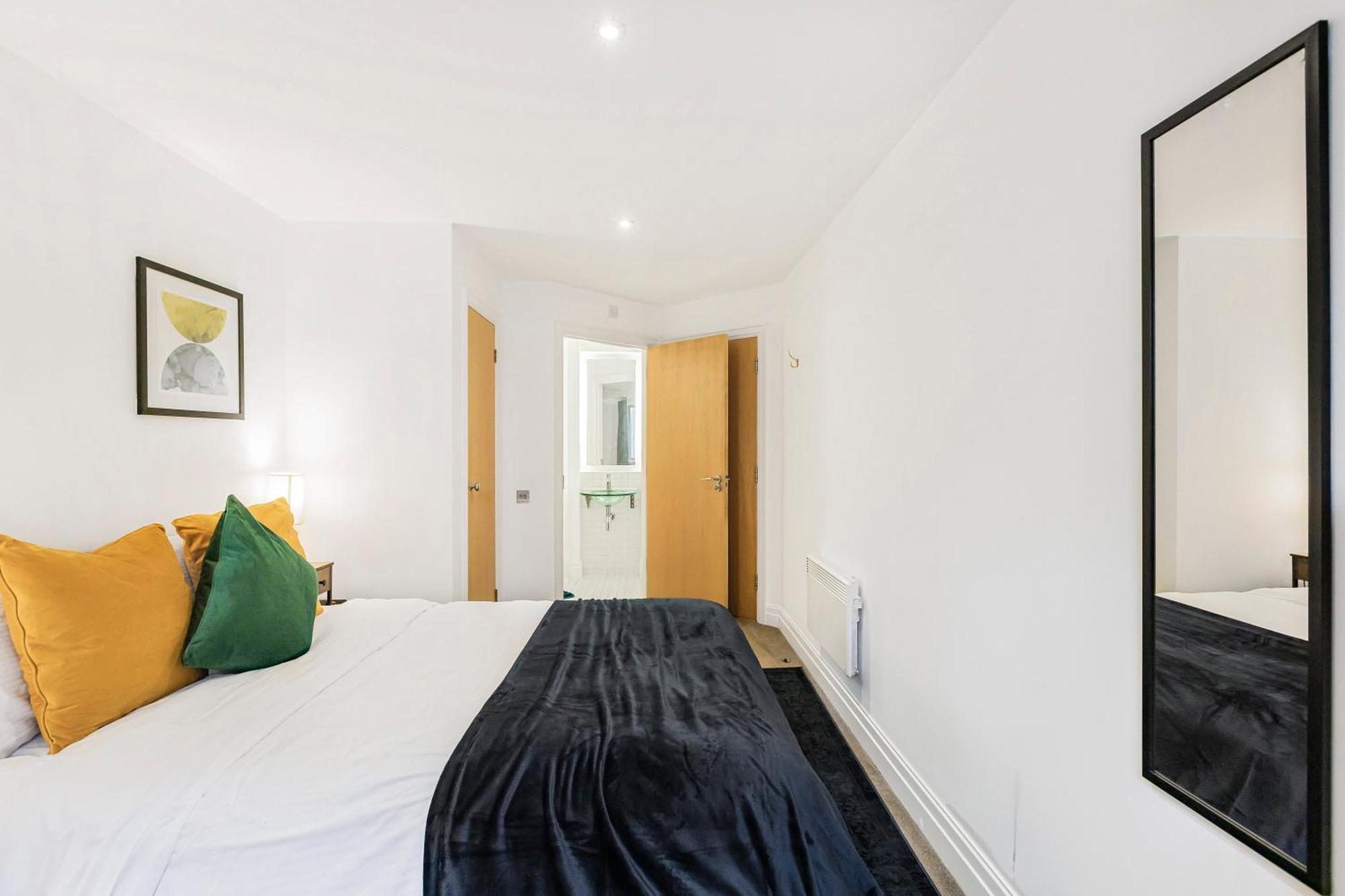 Athera - Hoxton Square 2 Bed, 2 Bath Entire Private * Londra