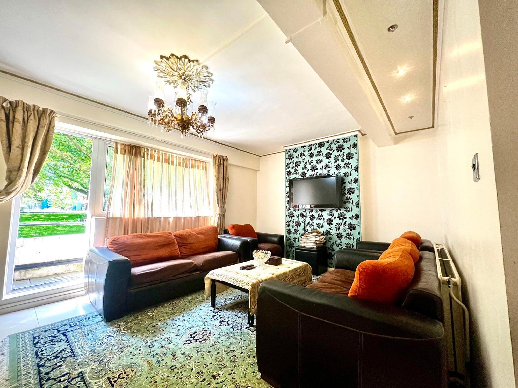 3 Bedroom Apartment, Prime W2 * Londres