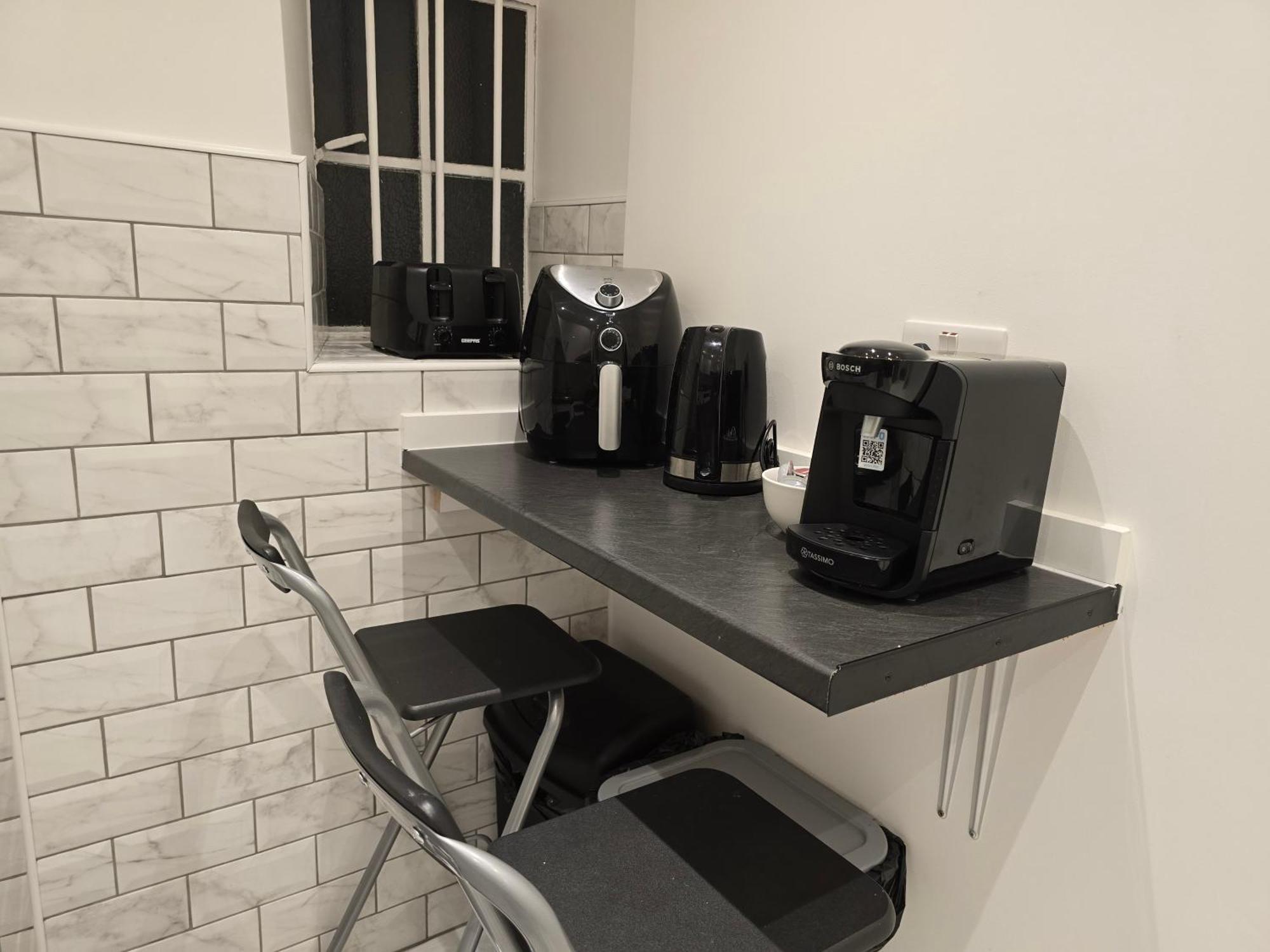 Cozy Step Away Hyde Park And Oxford Street Apartment London