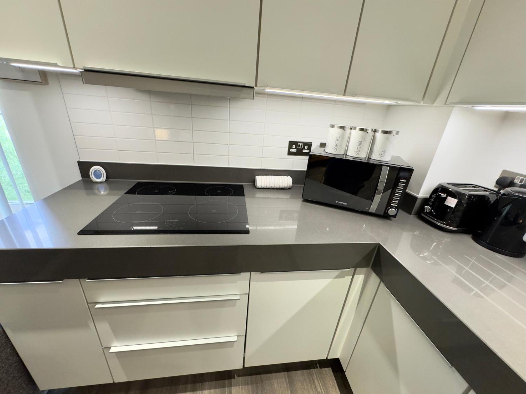 Modern Close To Tower Bridge, Sky Garden, Train And Much * Londen