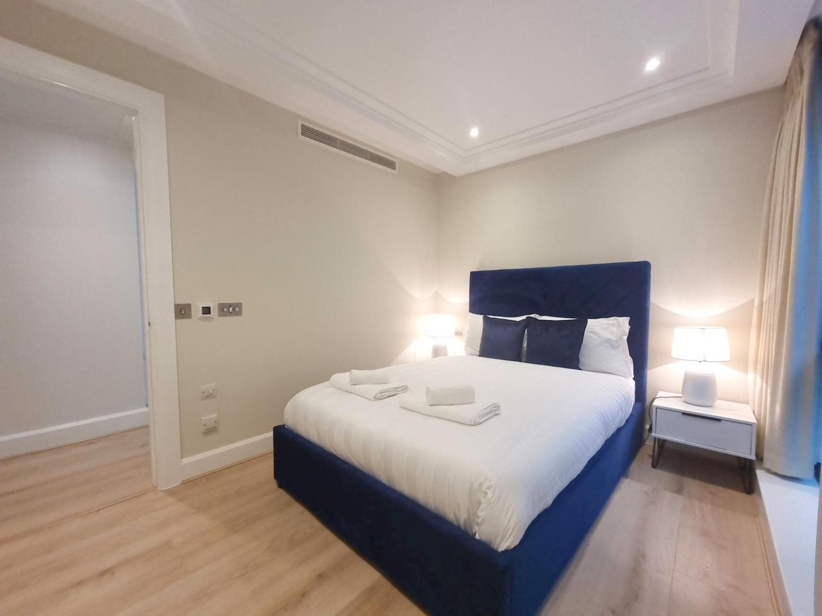 Penthouse With Stunning Canary Wharf Views Ptk London