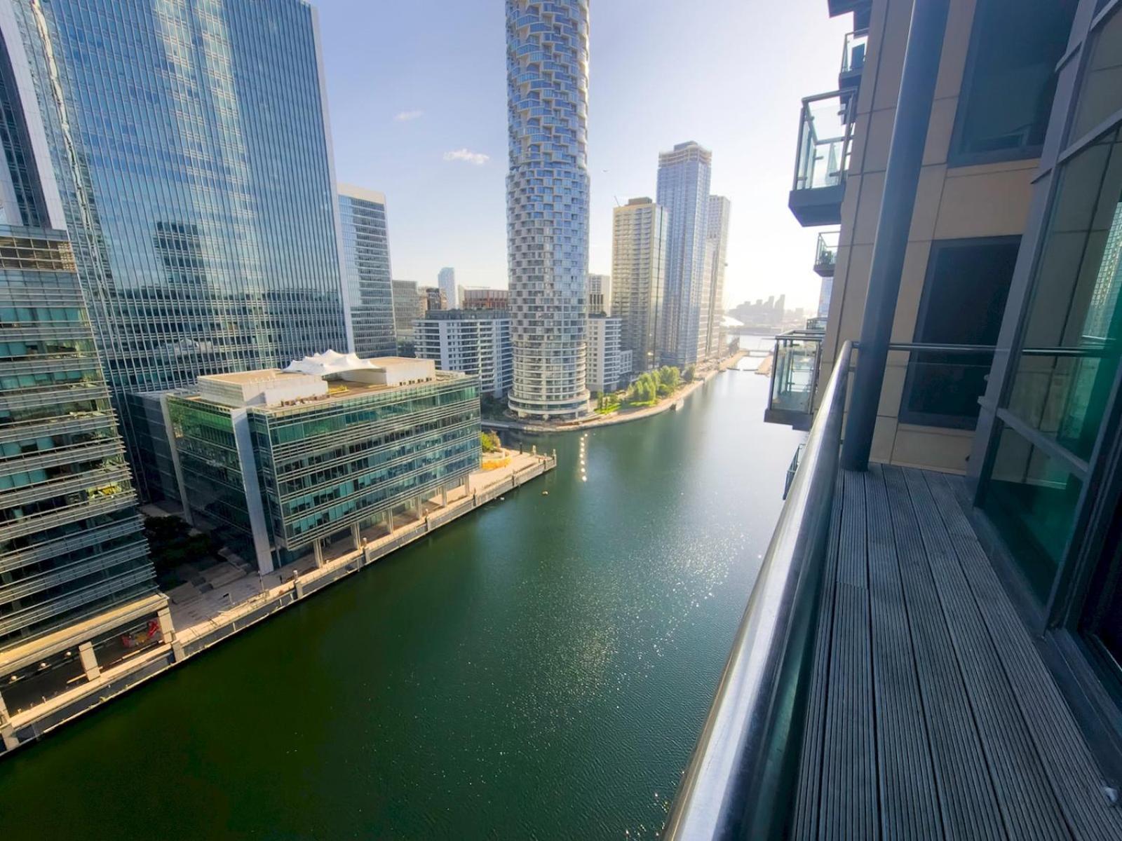 Penthouse With Stunning Canary Wharf Views Ptk Apartment London