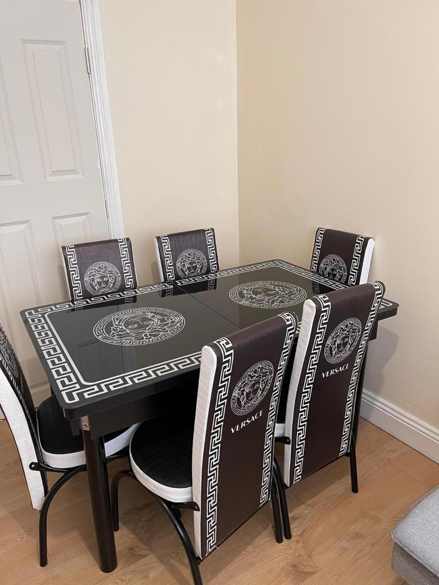 4 Beds Sleeps 15 Near Lcy Airport & Excel London Ferienhaus