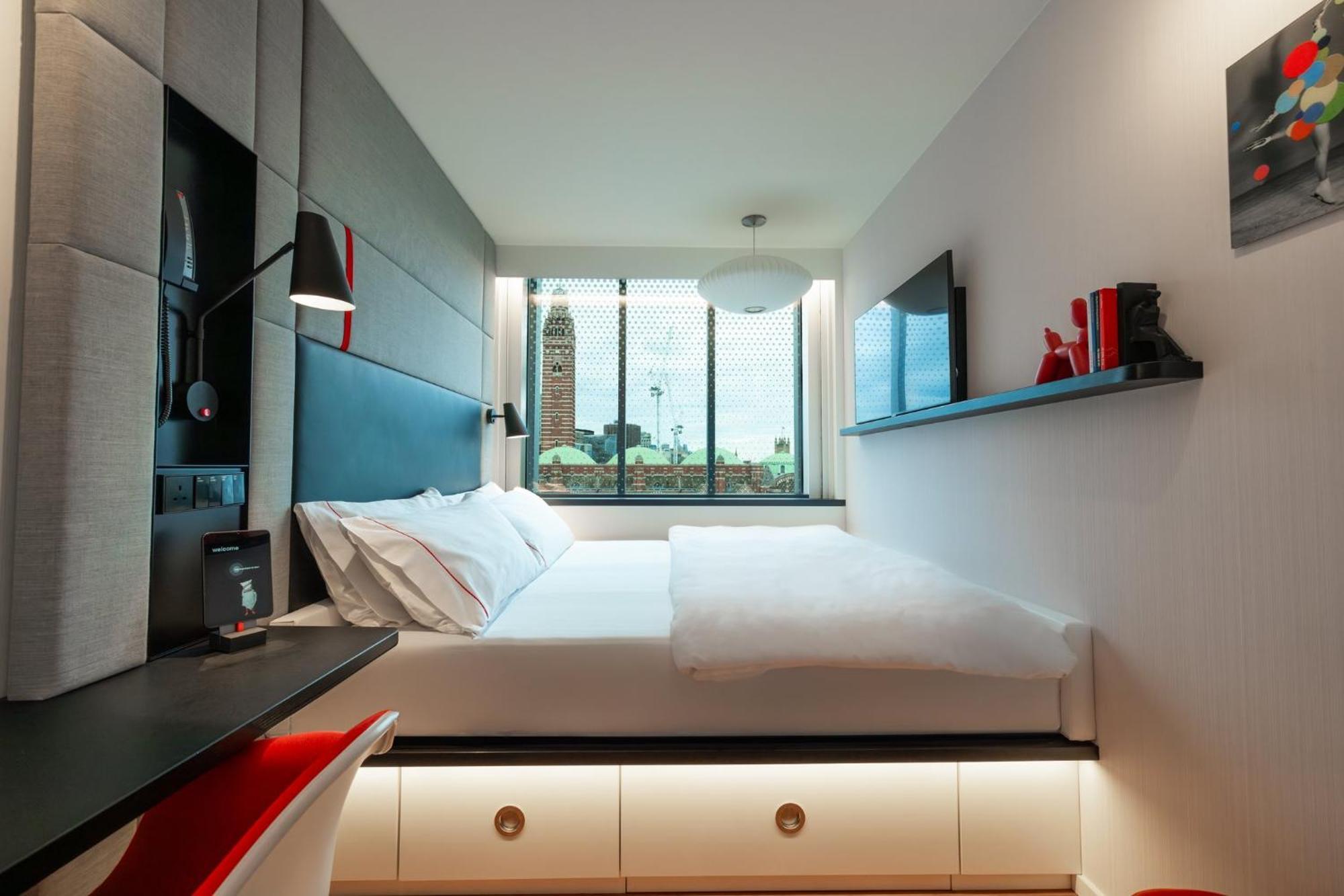 Citizenm Victoria Station Hotell 4*