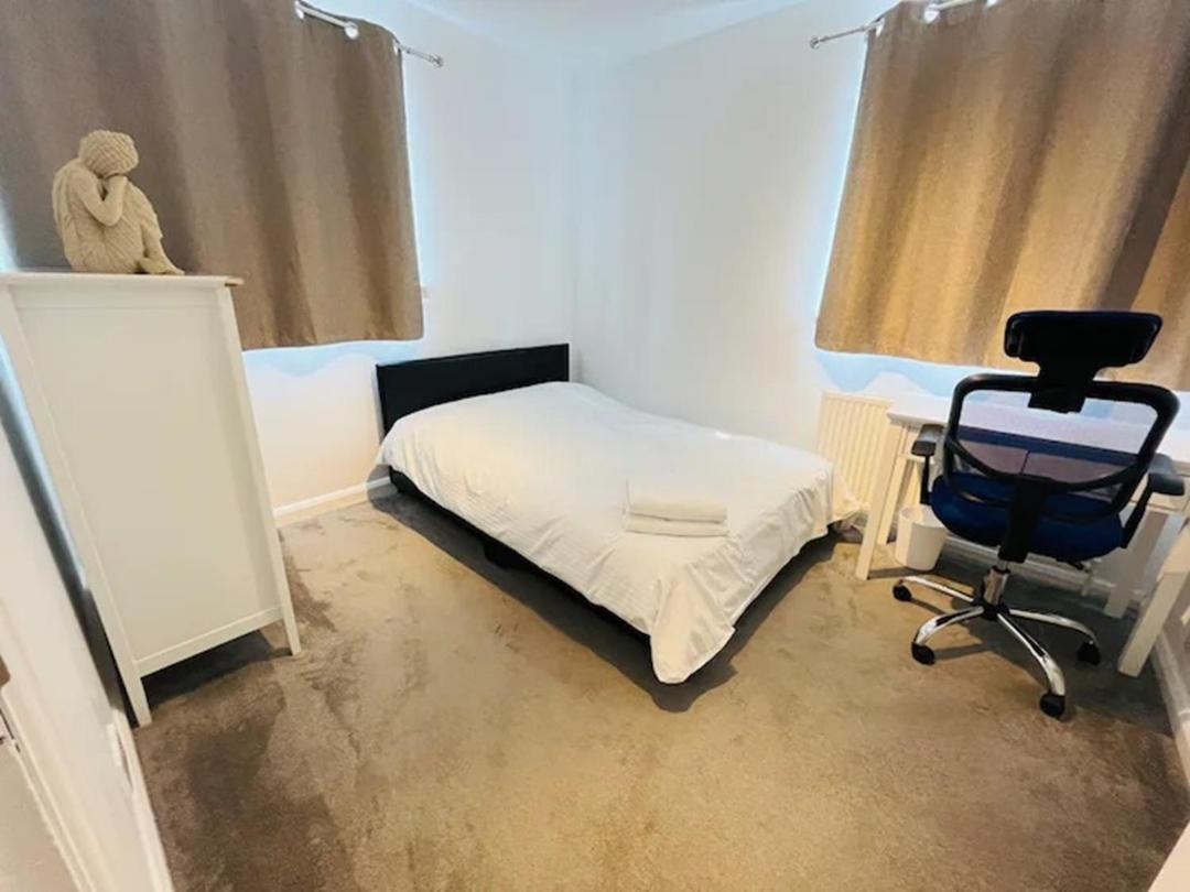 Apartment Spacious 3 Bed Flat In Greenwich