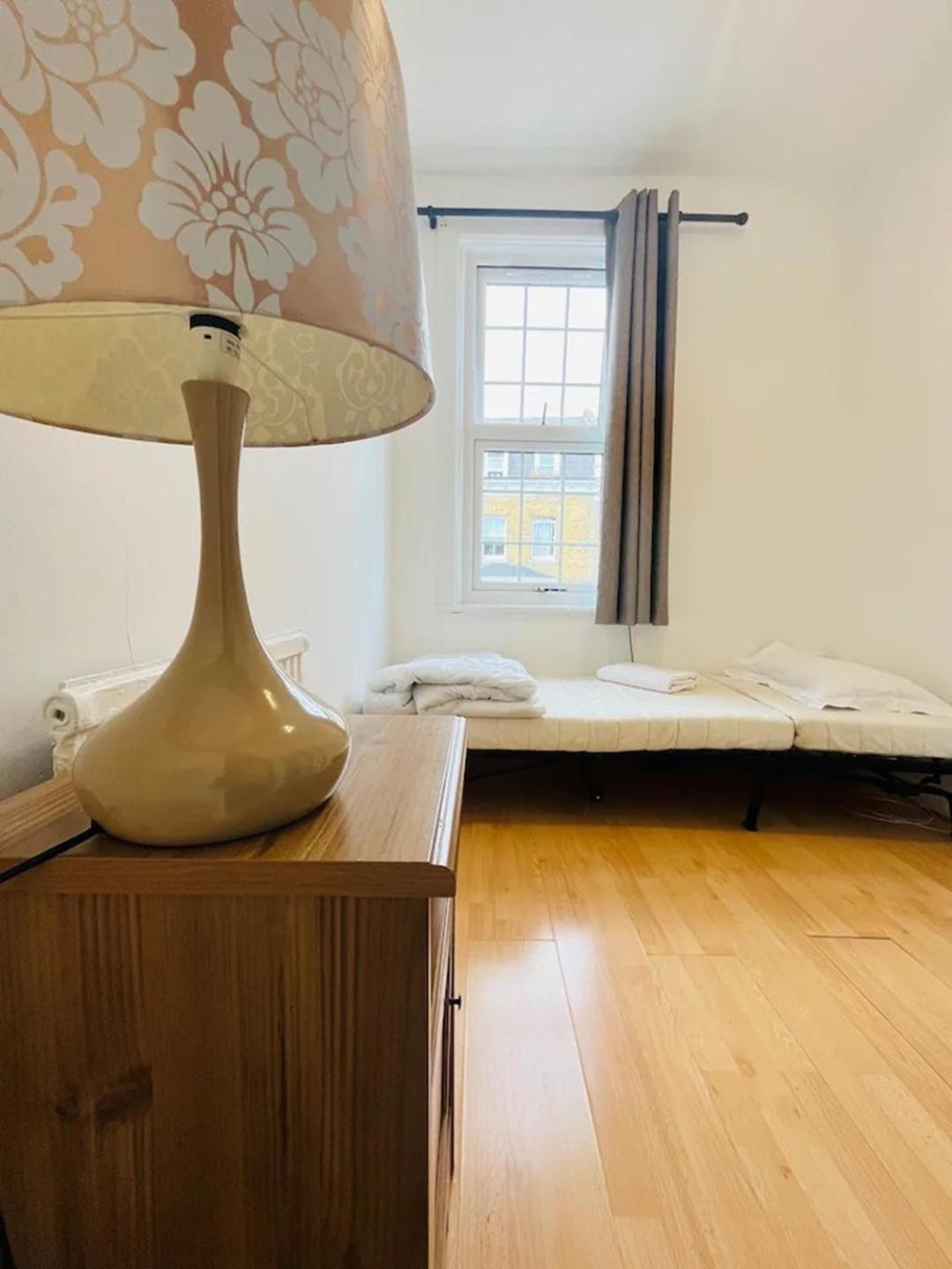 Spacious 3 Bed Flat In Greenwich London