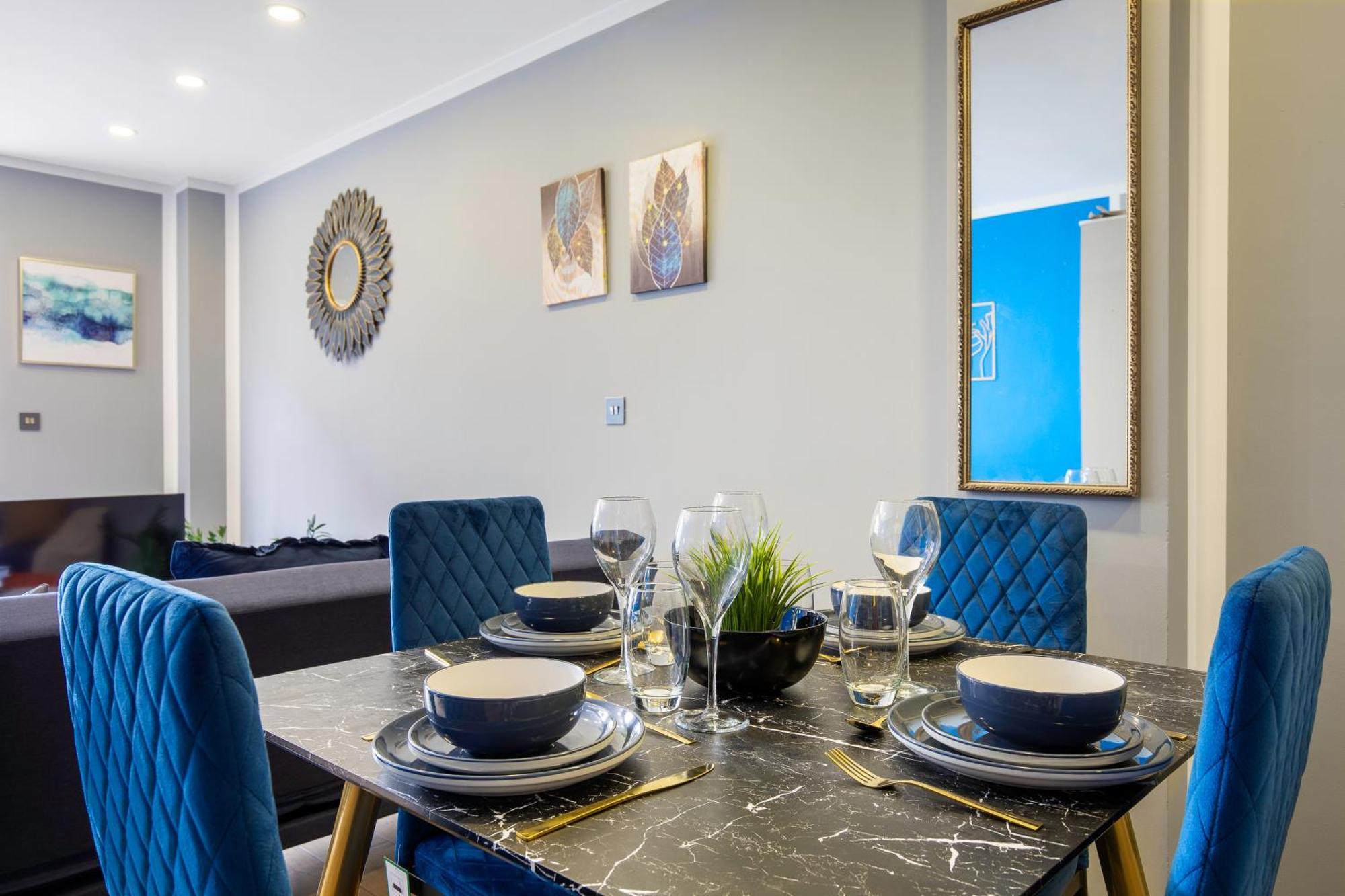 Luxury Notting Hill On Canal In Of Westminster Trendy Massive Leilighet London