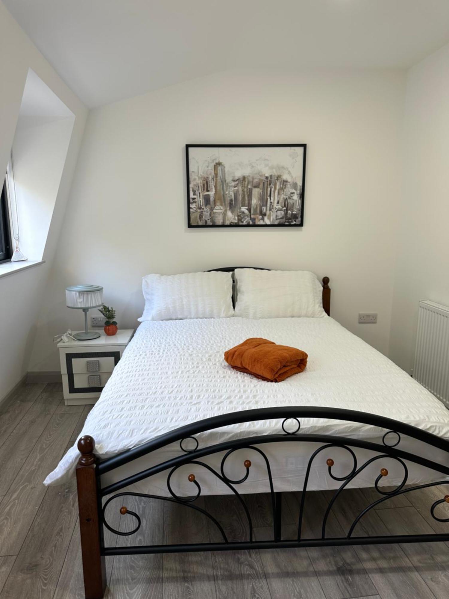 Modern 3 Bedroom With 2 Bathroom In Appartement *