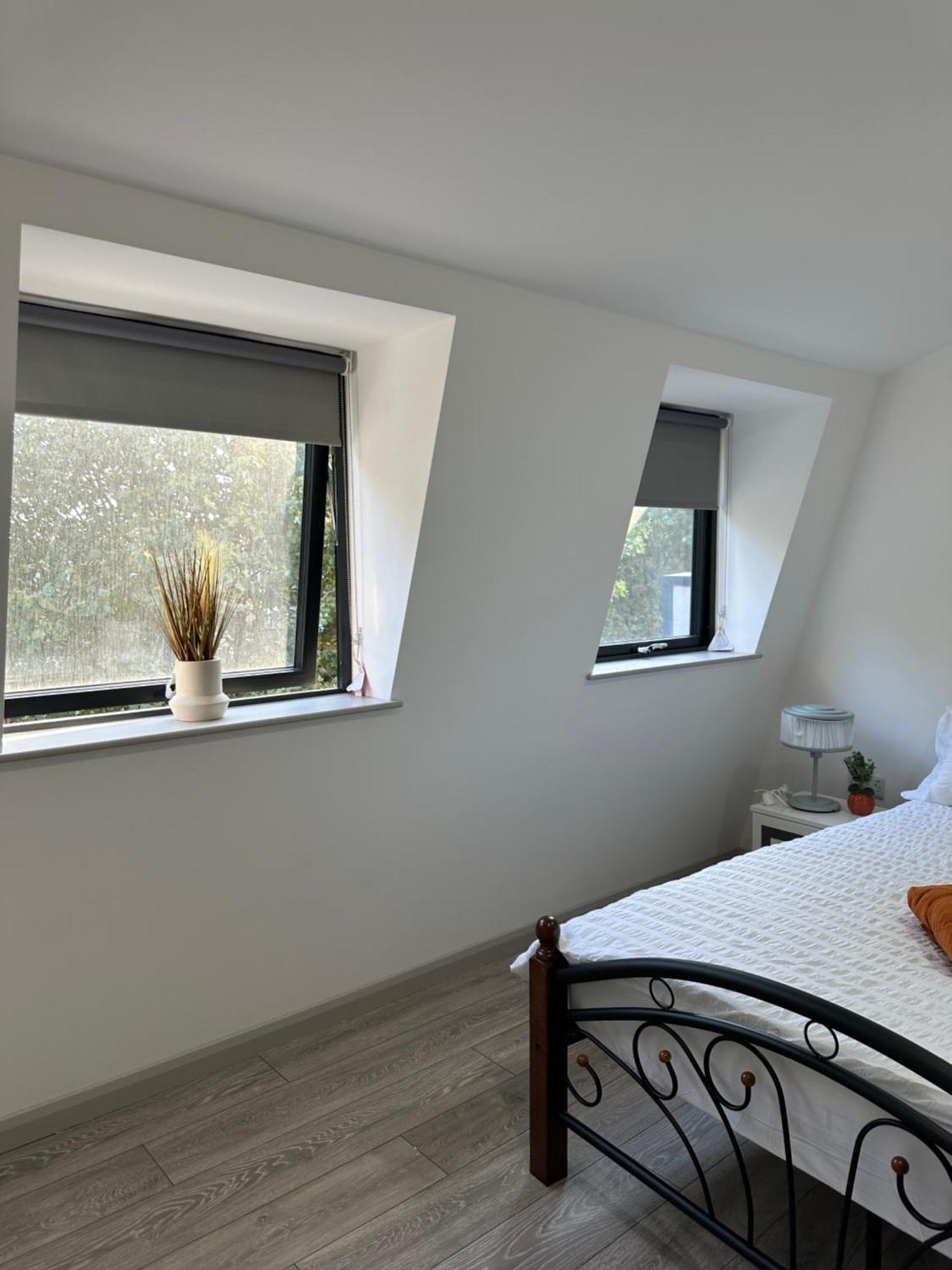 Modern 3 Bedroom With 2 Bathroom In Londen