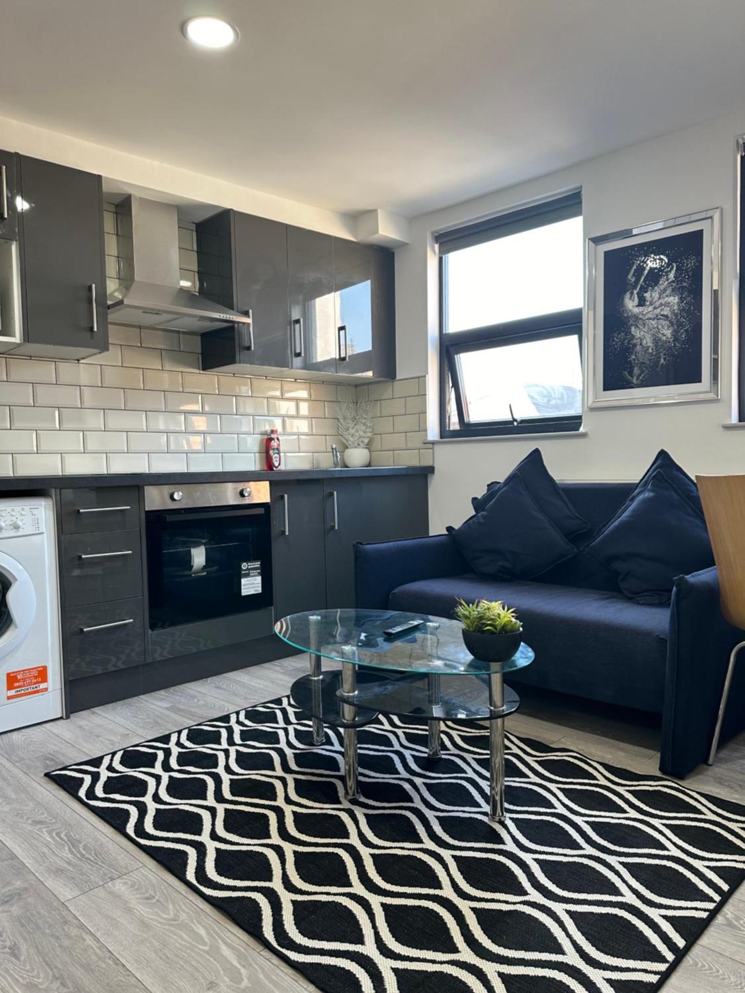 Appartement Modern 3 Bedroom With 2 Bathroom In *