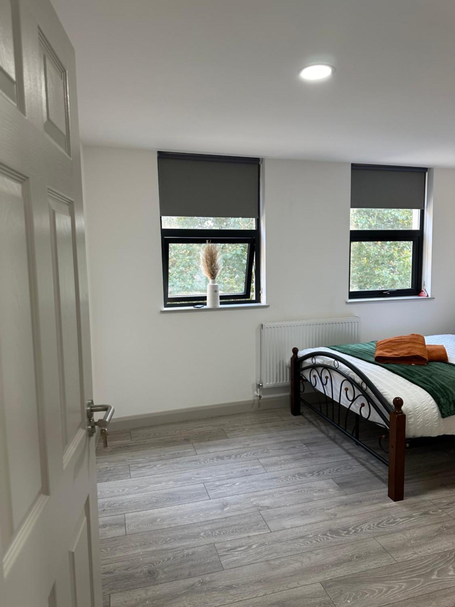 Appartement Modern 3 Bedroom With 2 Bathroom In *