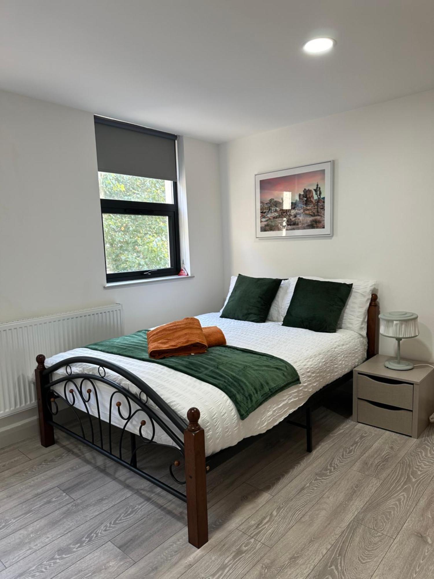 Modern 3 Bedroom With 2 Bathroom In * Londen