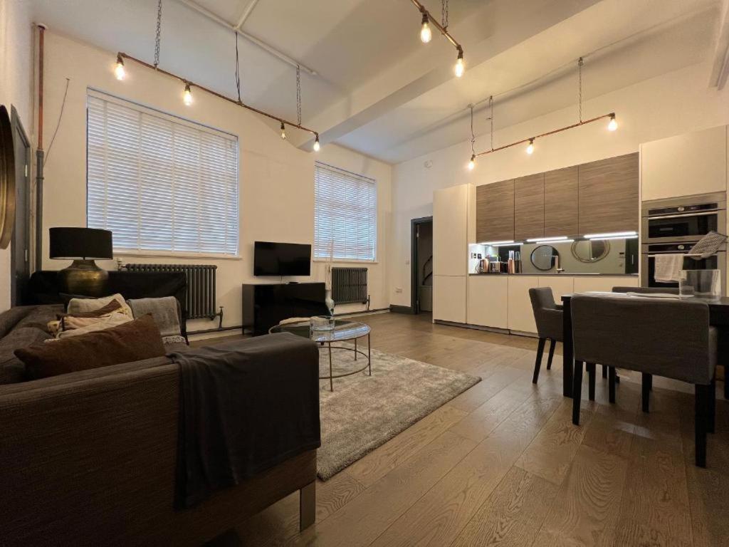 Appartement Cool Warehouse Conversion In Chiswick Londres