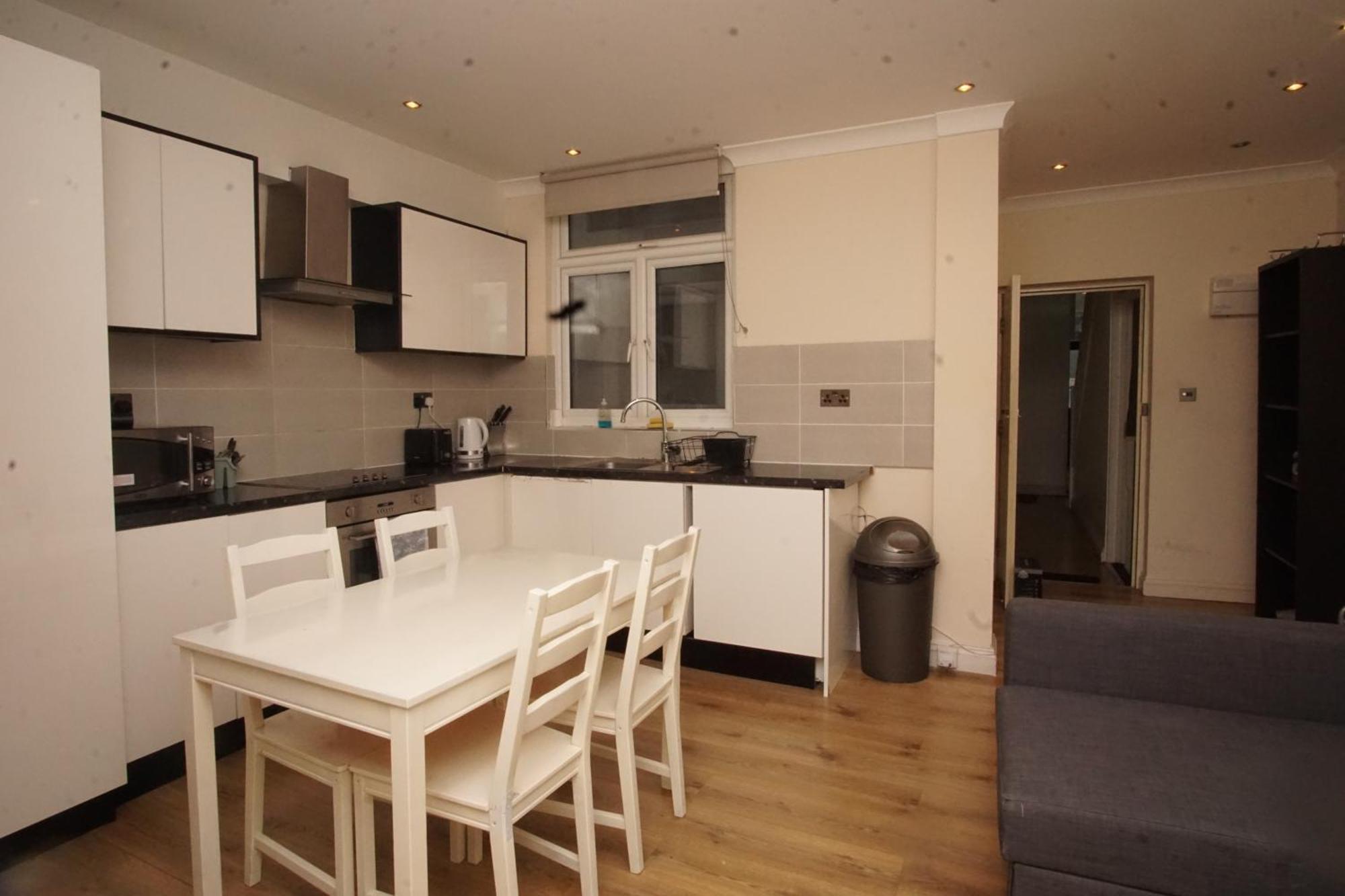 Evergreen Apartments- Flat 2 Lägenhet