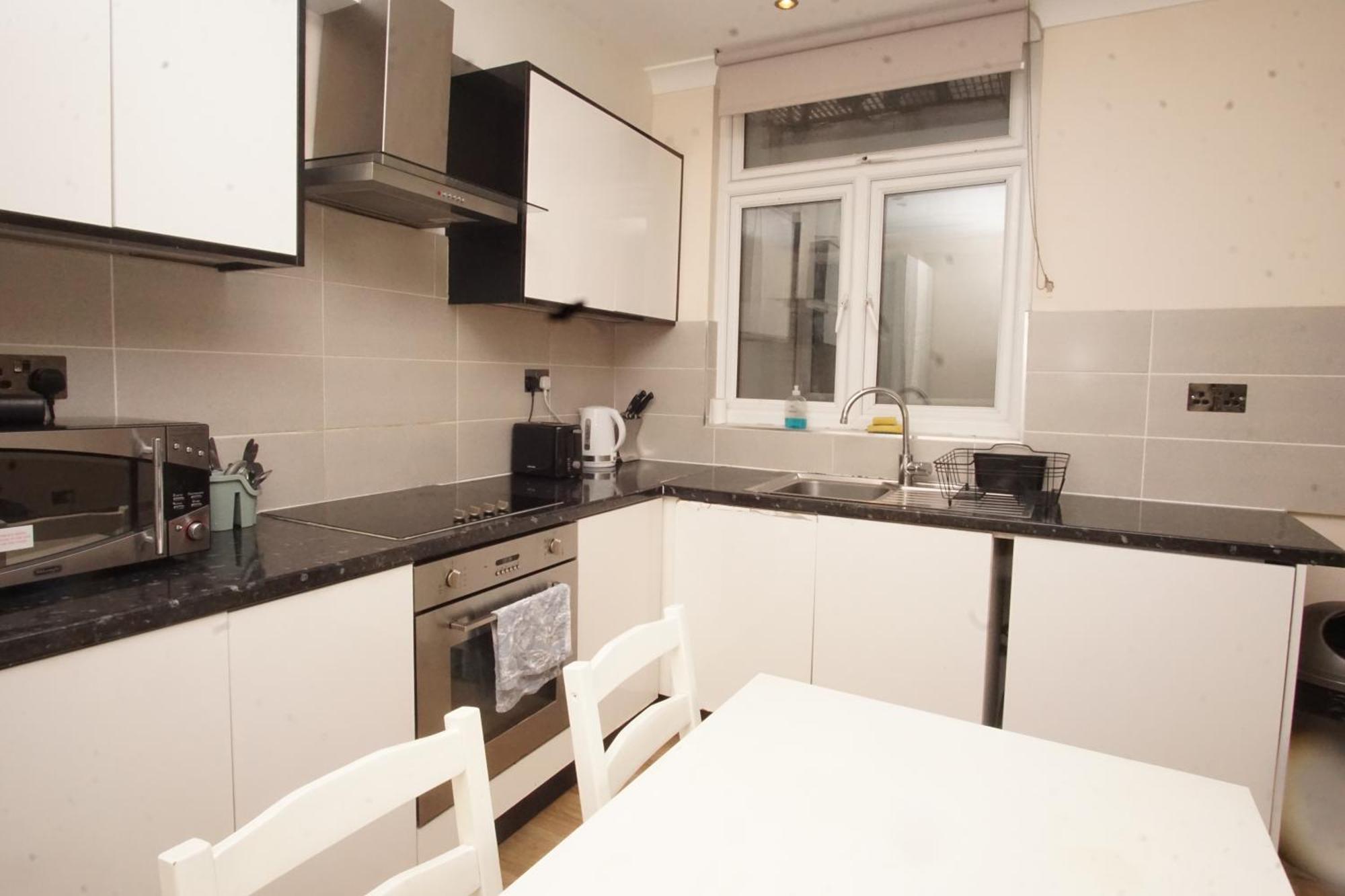 Evergreen Apartments- Flat 2 Lägenhet