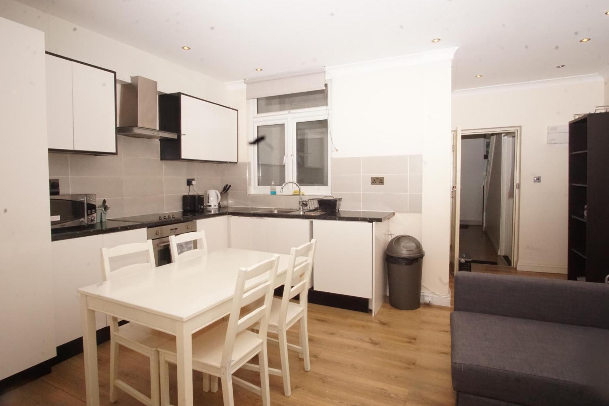 Lägenhet Evergreen Apartments- Flat 2