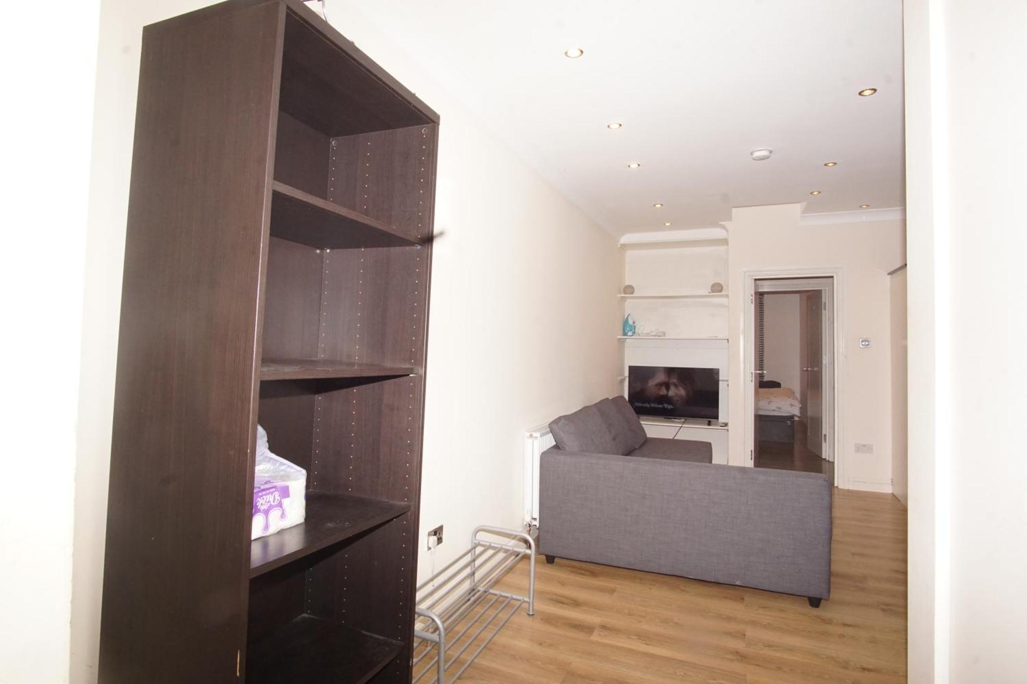 Lägenhet Evergreen Apartments- Flat 2 *