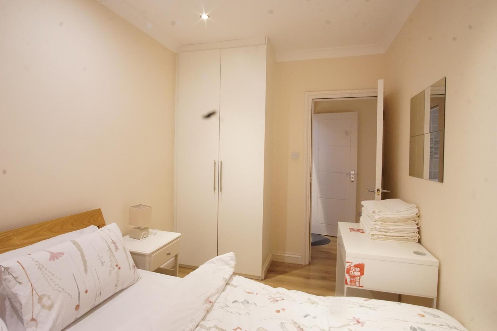 Evergreen Apartments- Flat 2 Appartement *