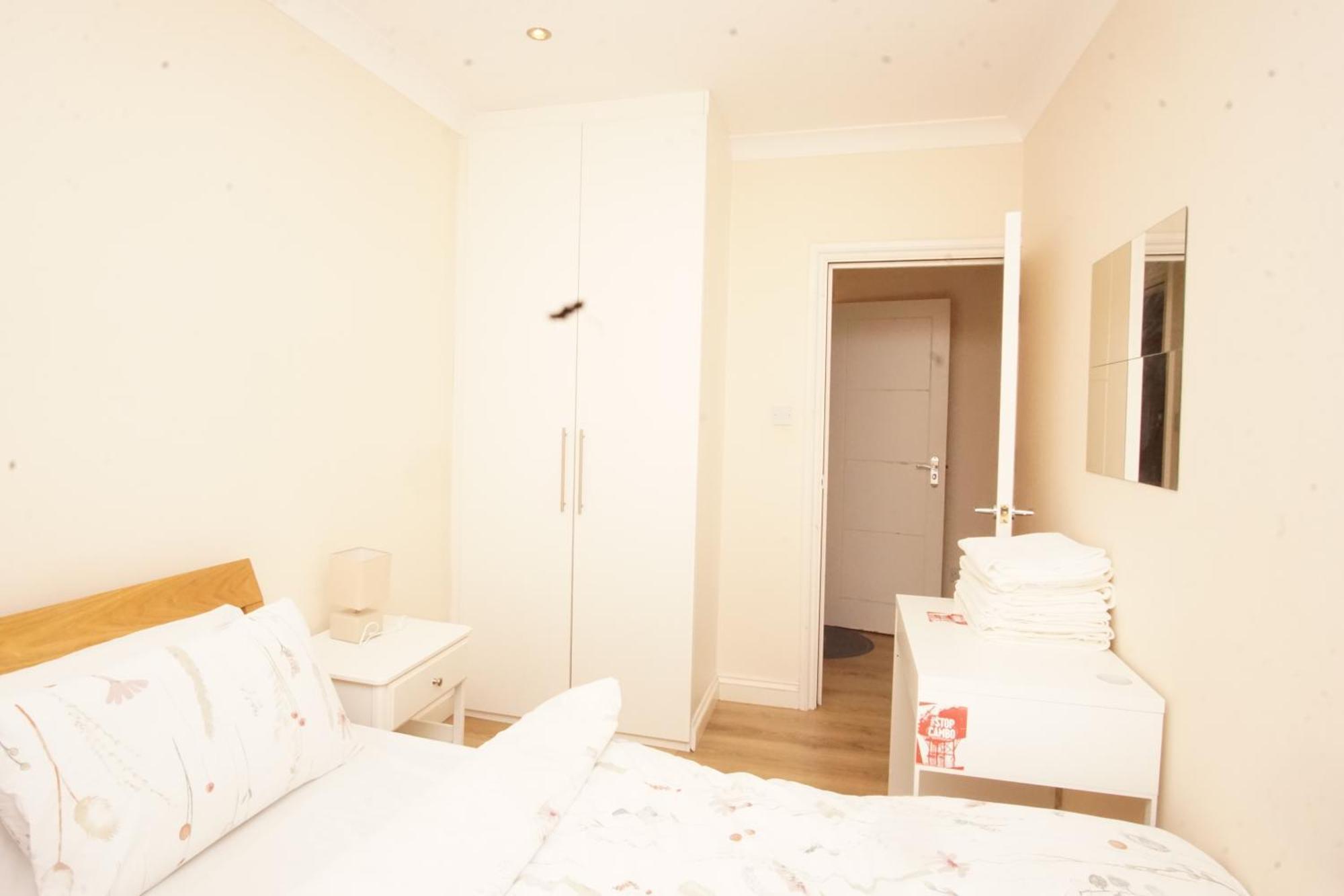 Evergreen Apartments- Flat 2 Appartement