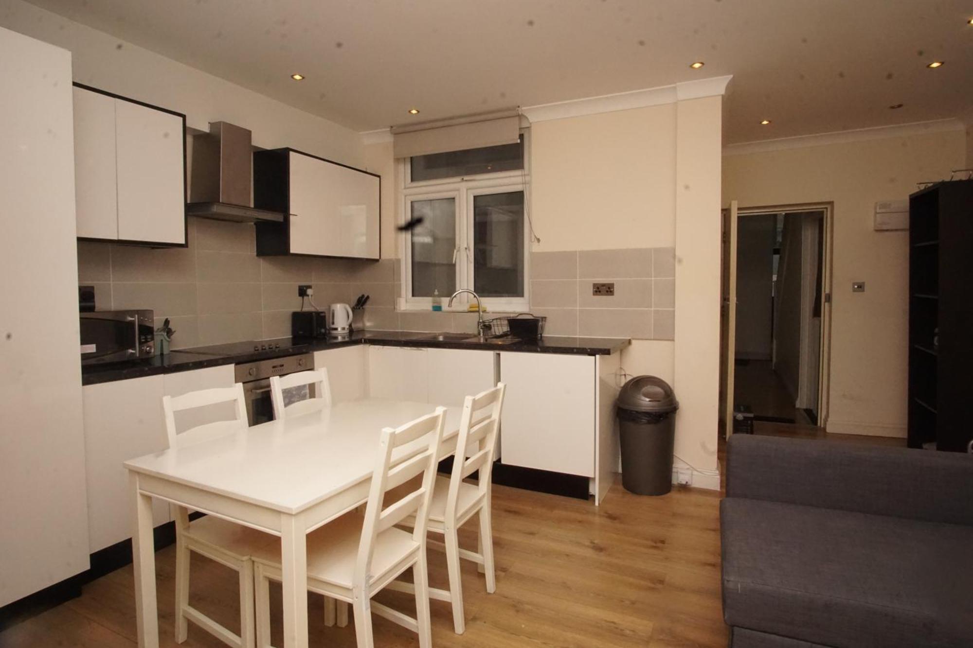 Evergreen Apartments- Flat 2 Lägenhet