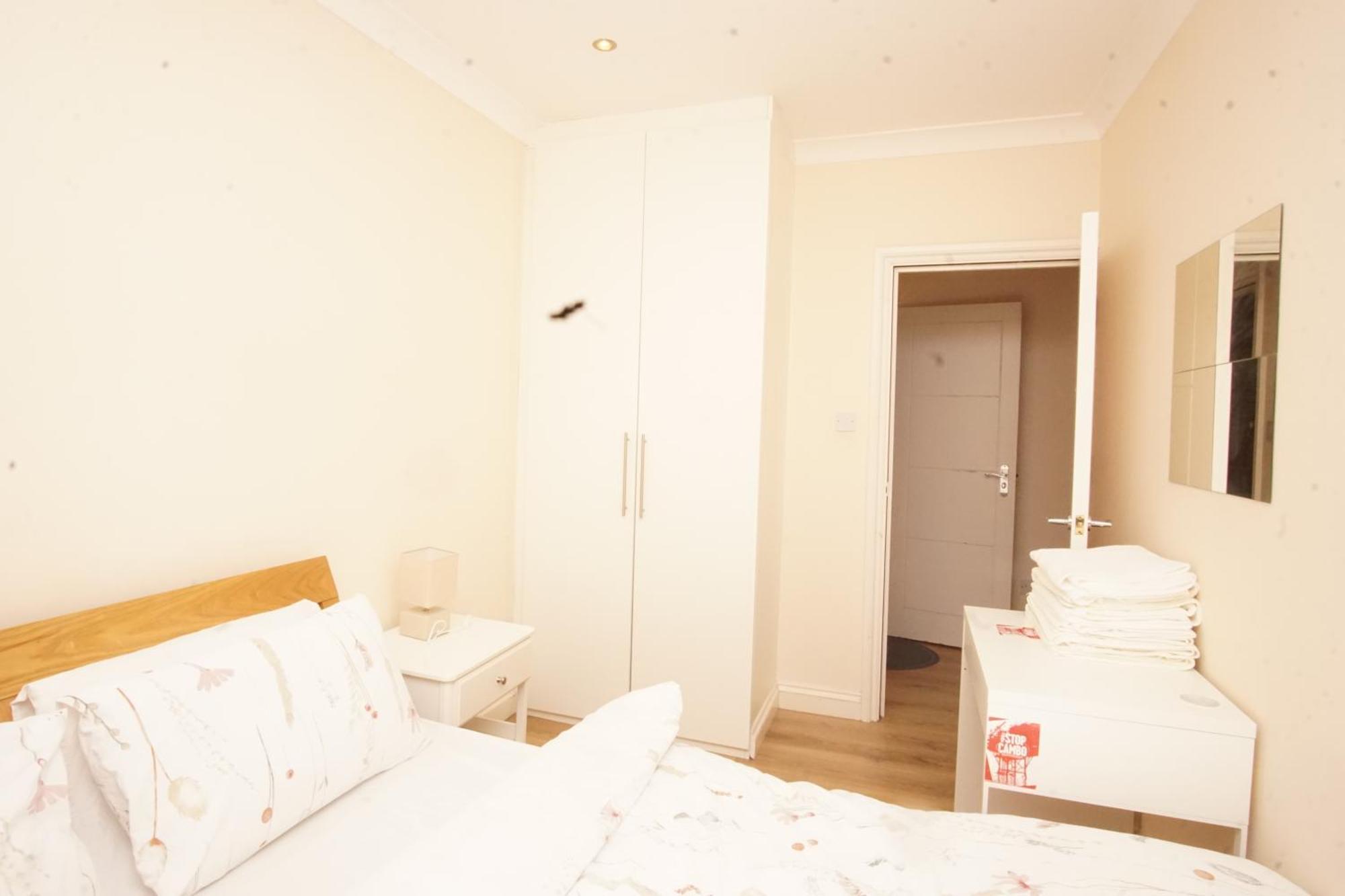 Evergreen Apartments- Flat 2 Appartement *