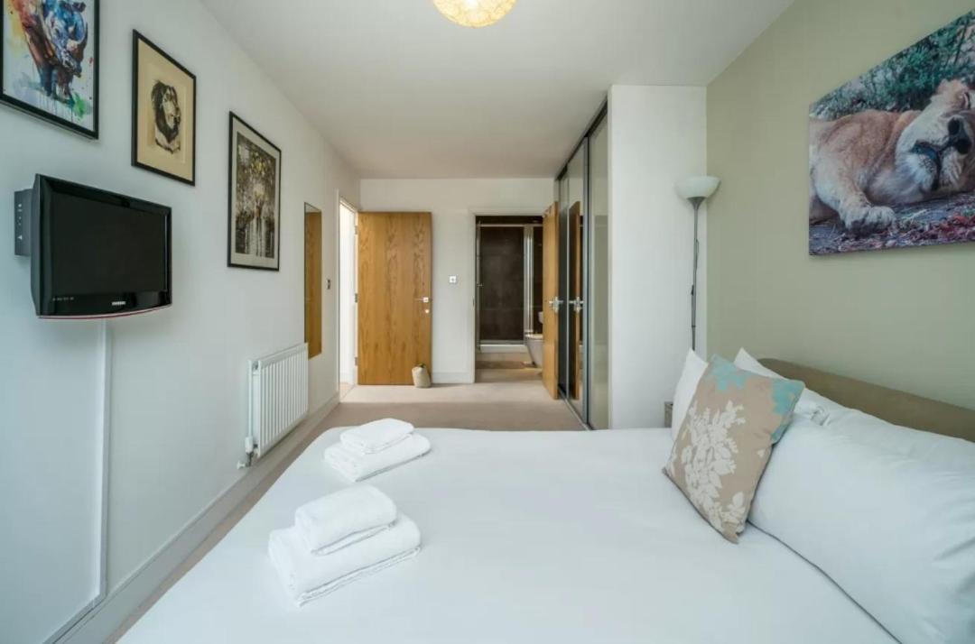 2 Bedroom Canning Town Newham Excel With Free Parking Lejlighed