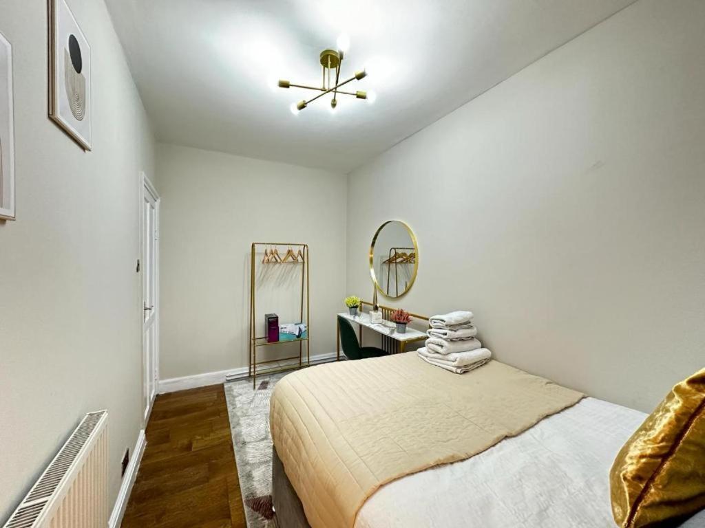 Comfortable Near Hyde Park London