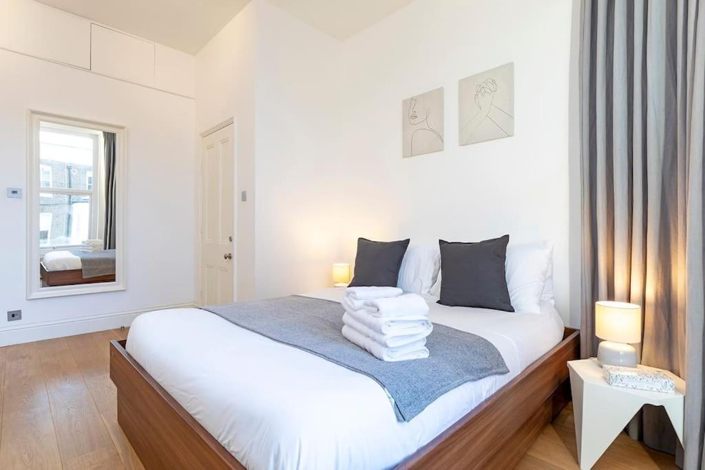 Charming 2 Bedroom Flat In Kensington Lejlighed