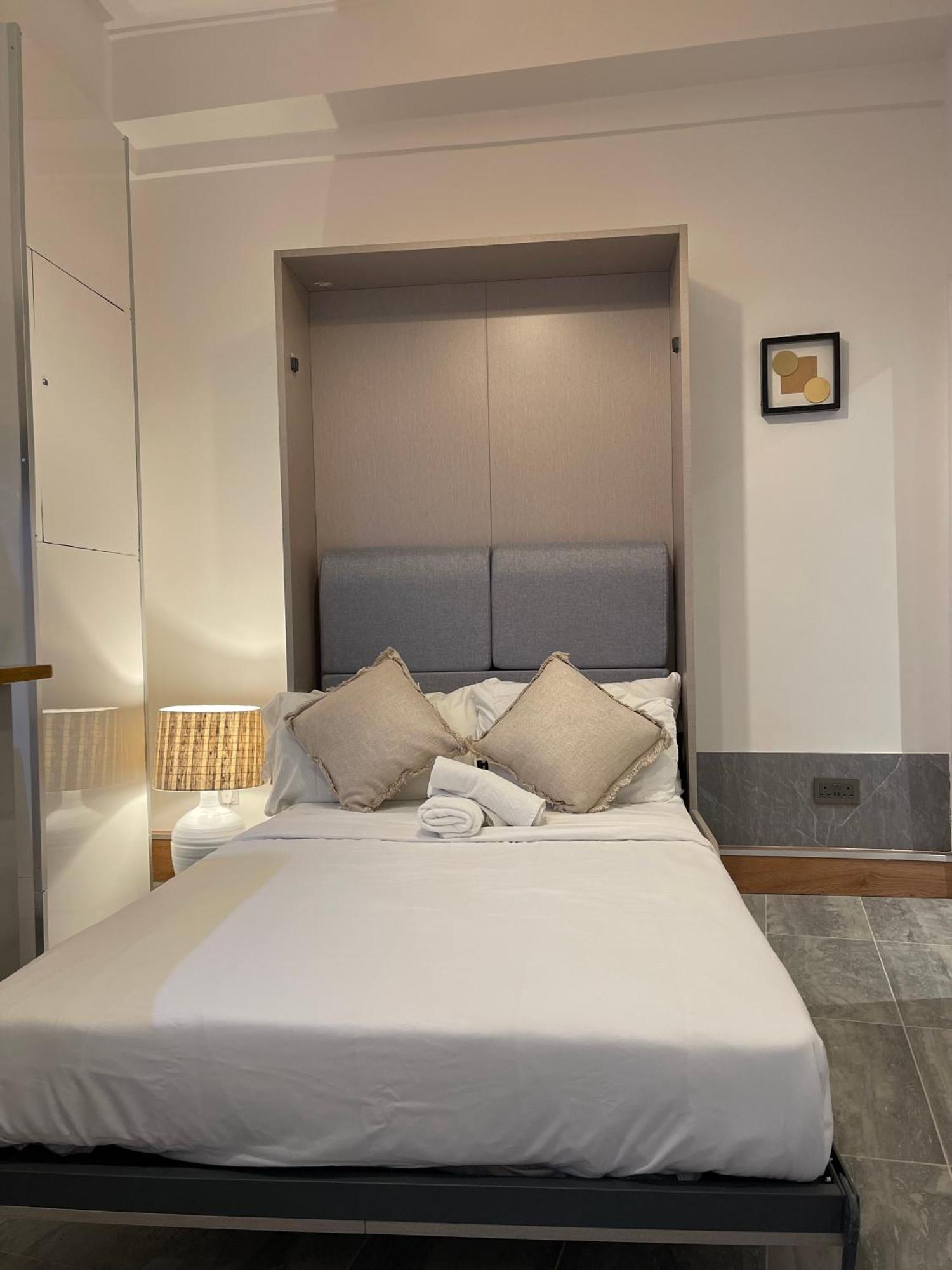 Charming In Kentish Town * London