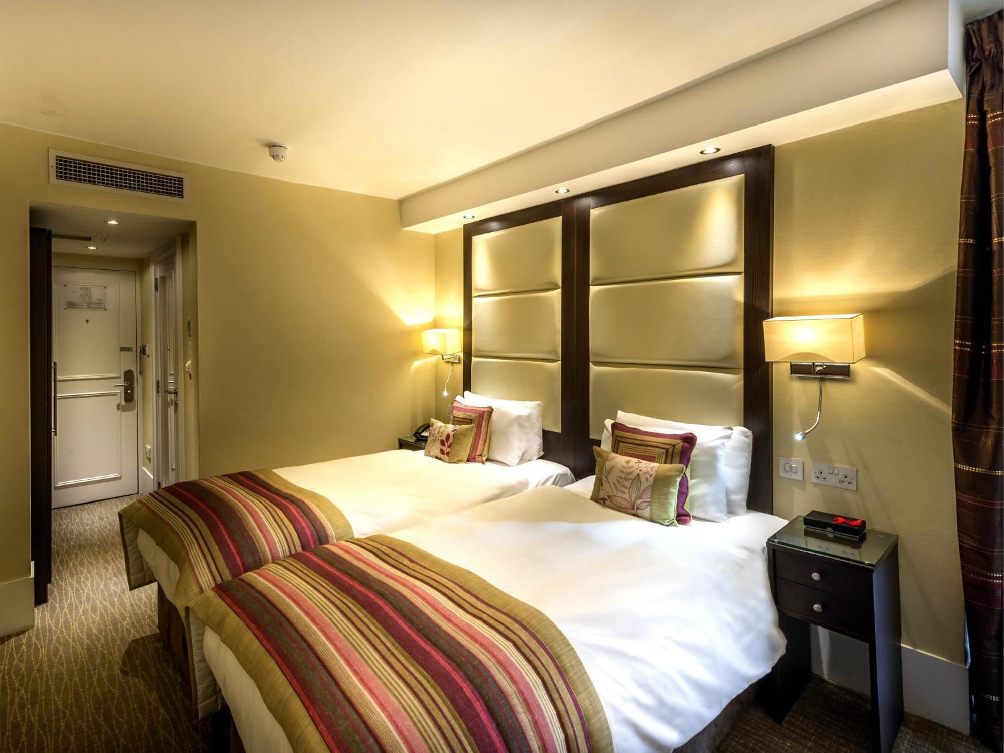 Hotel Grand Royale Hyde Park