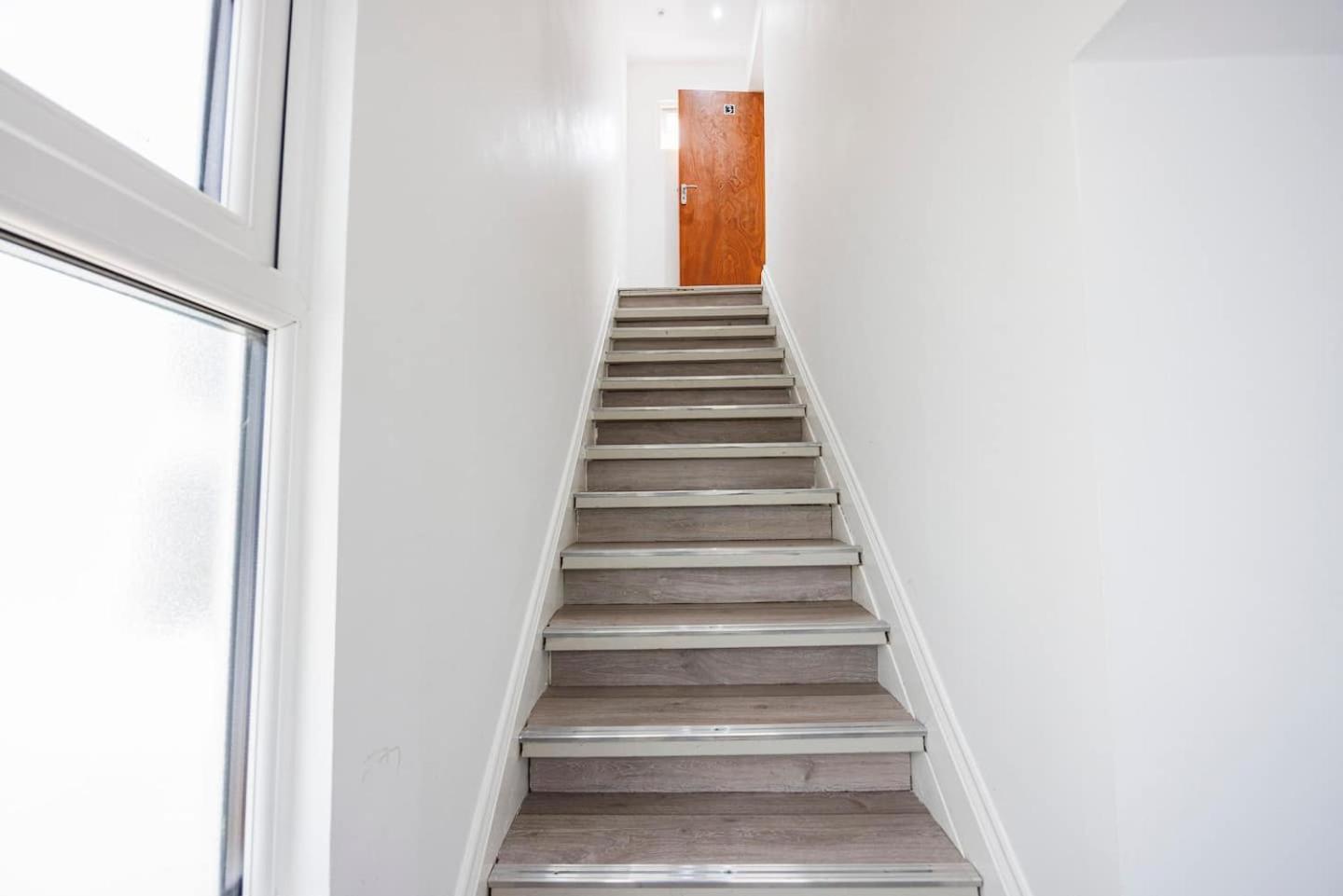 Three Bedrooms 3 Bathrooms In * Londra