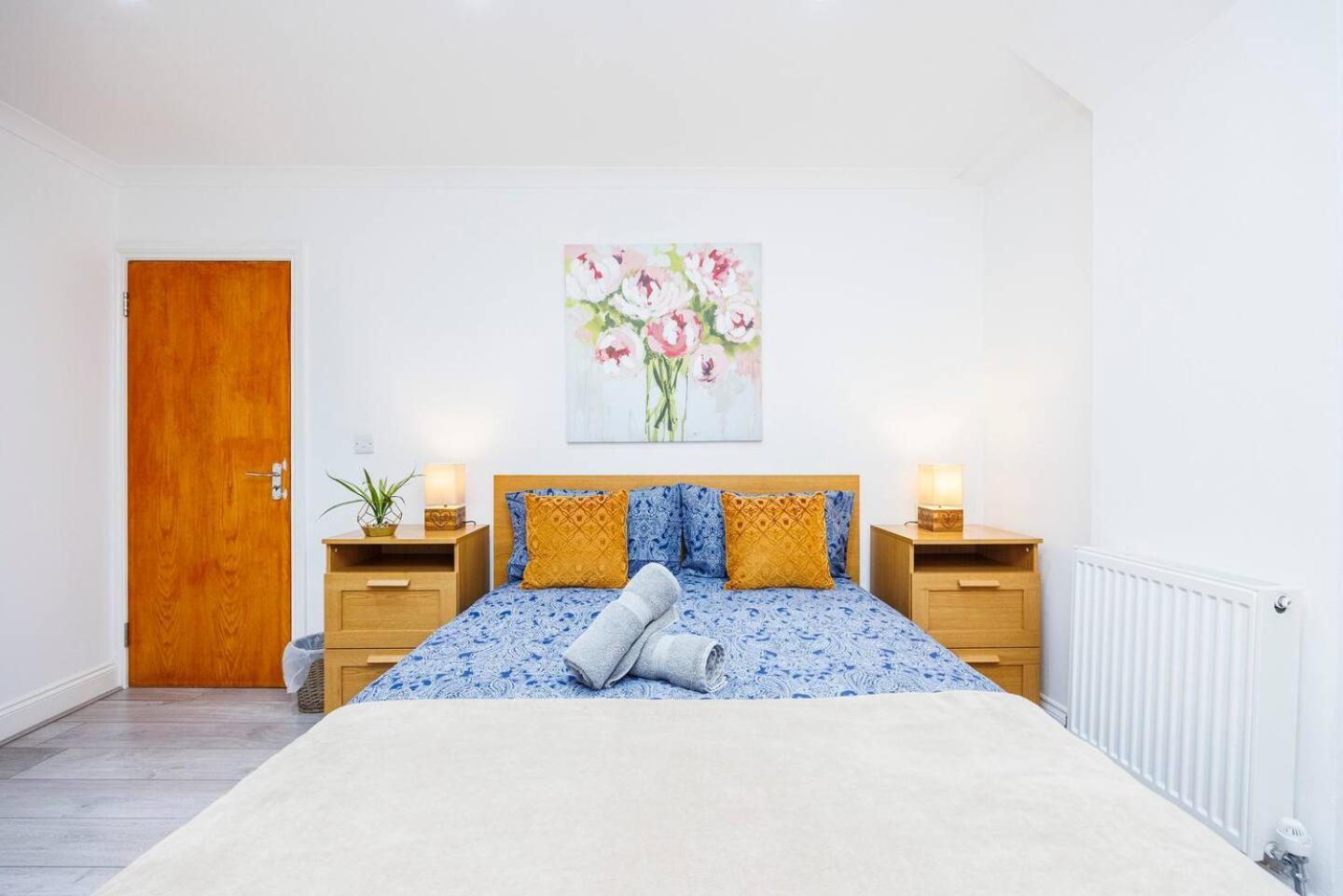Appartamento Three Bedrooms 3 Bathrooms In Londra