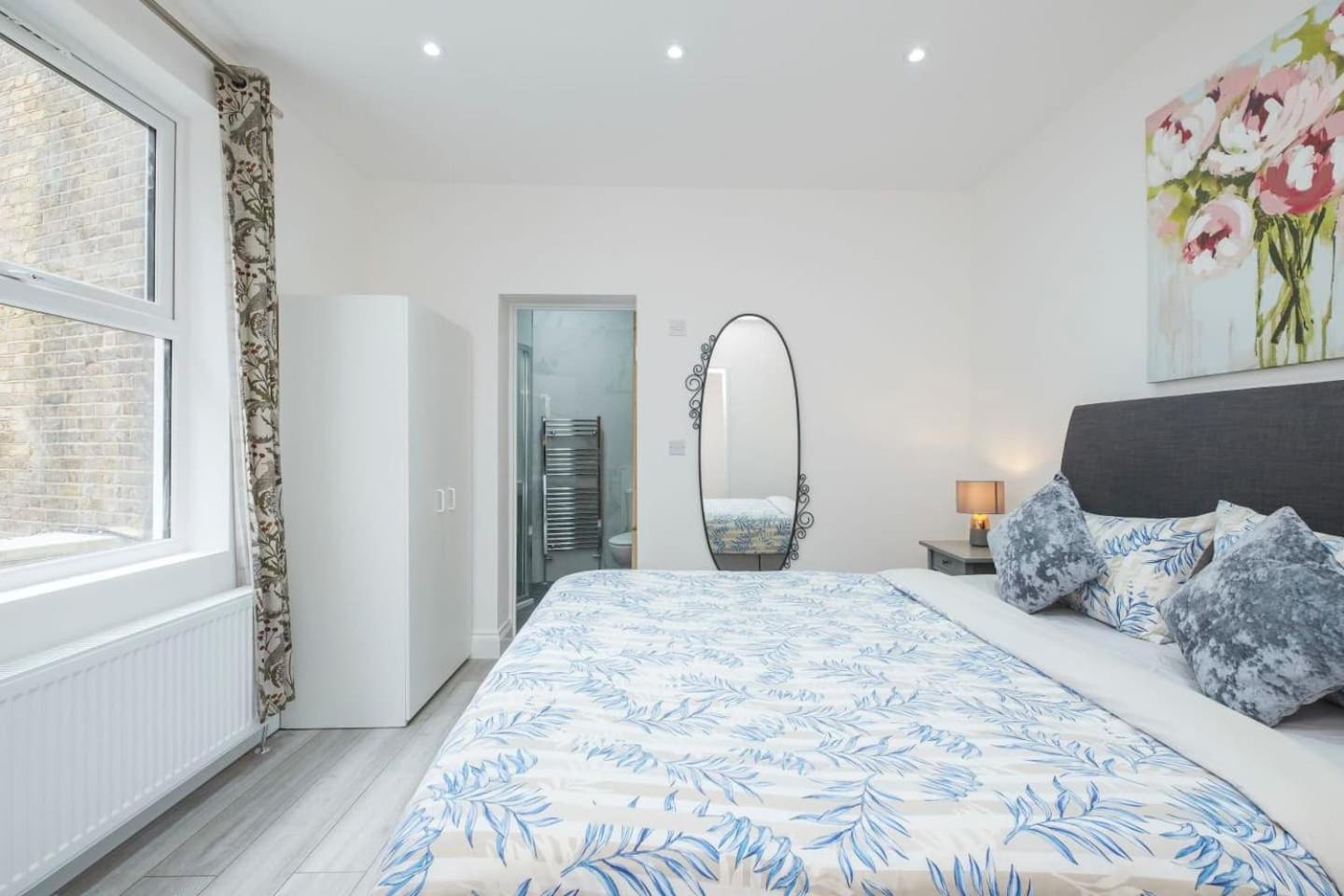 Three Bedrooms 3 Bathrooms In Appartamento